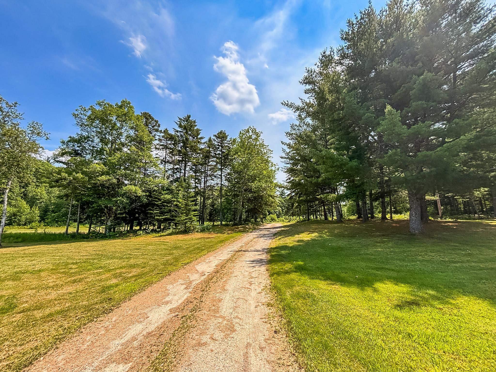 $550,000.00: 226 Long Hill Road, Blockhouse