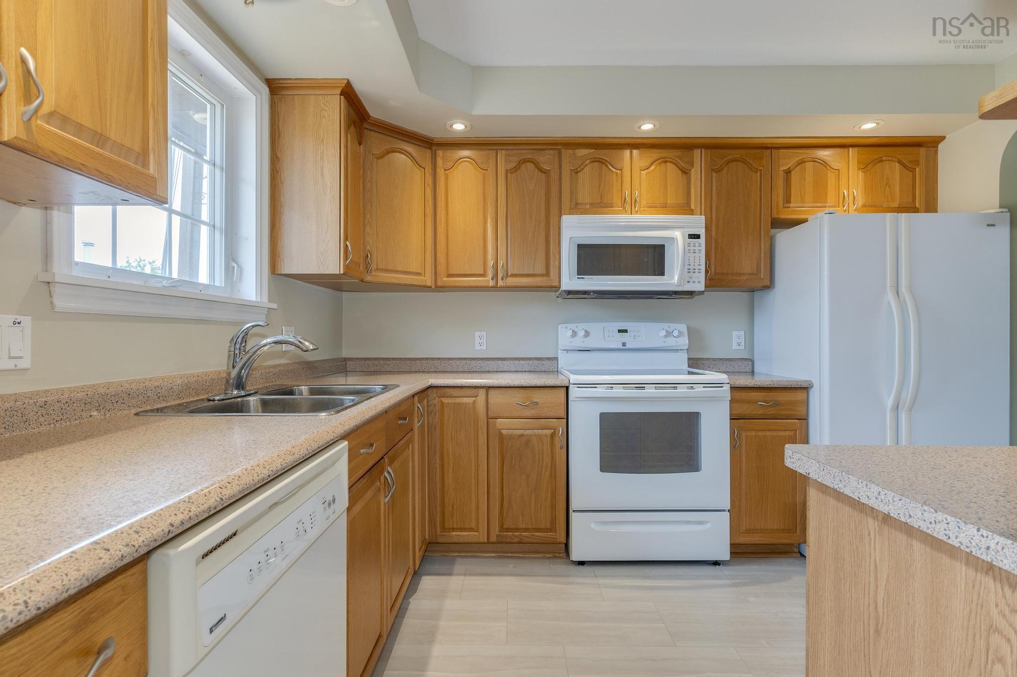 $550,000.00: 491 Arklow Drive, Dartmouth