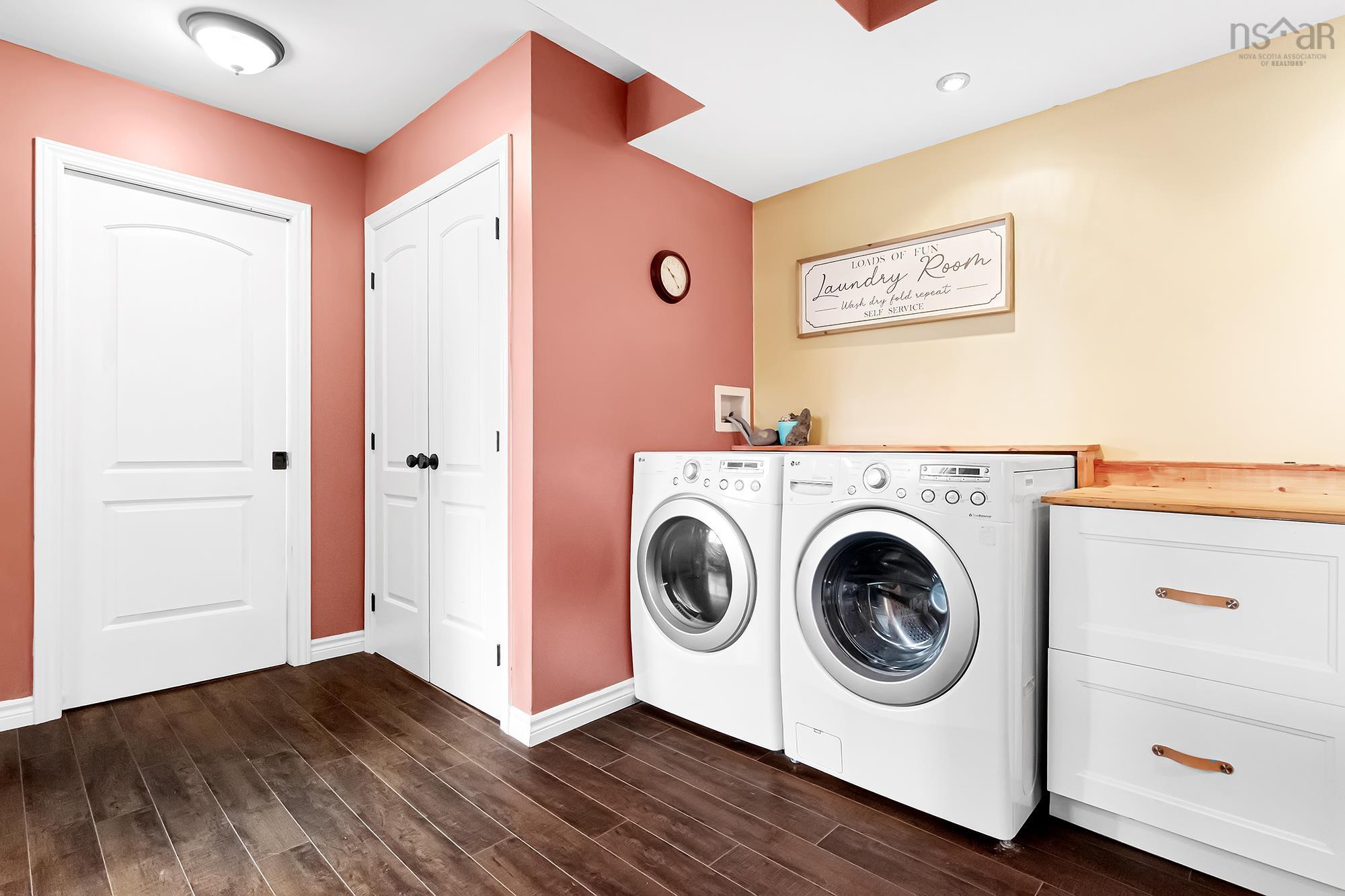 $599,900.00: 579 Highway 1, Mount Uniacke