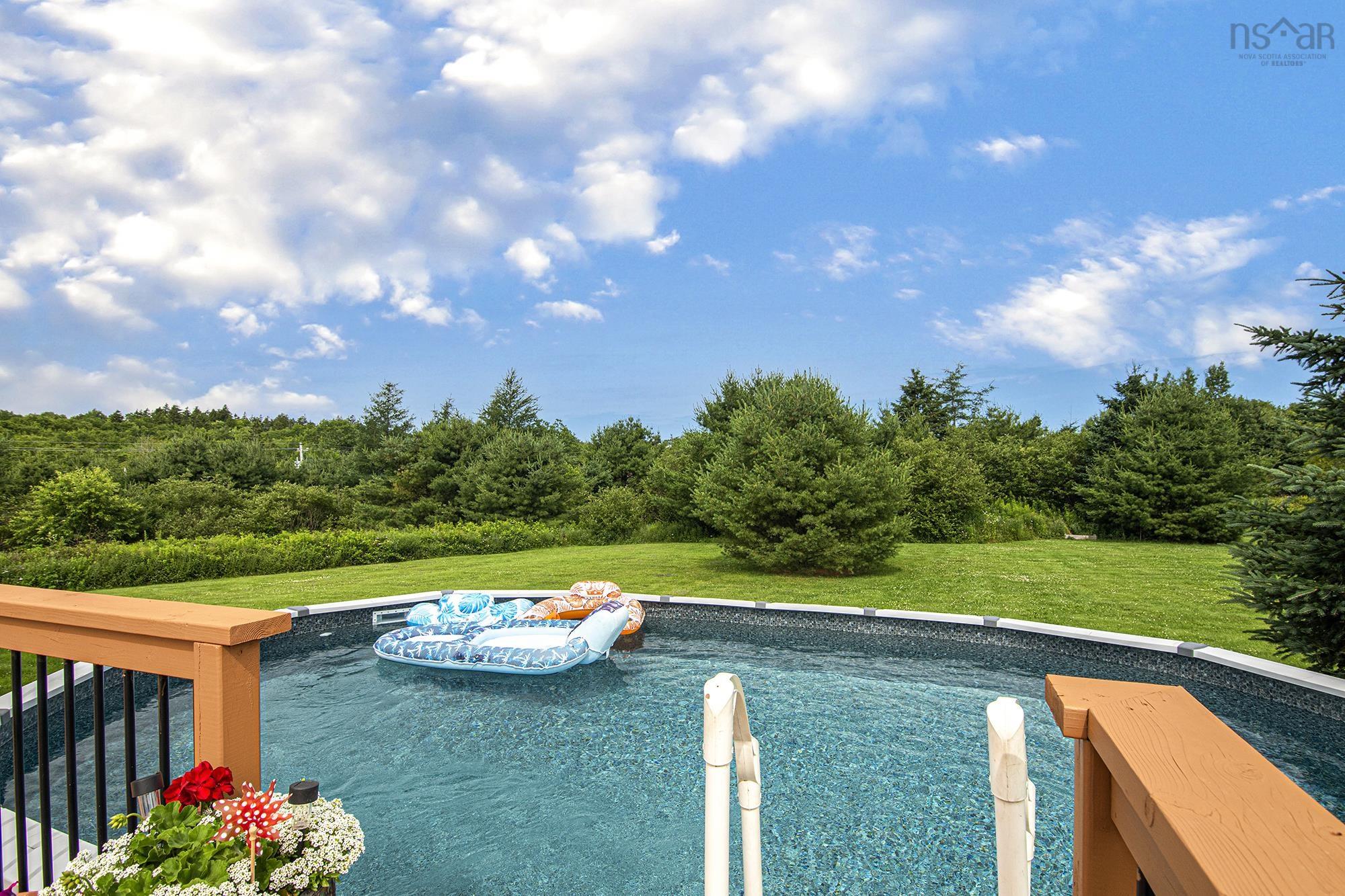 $599,900.00: 579 Highway 1, Mount Uniacke