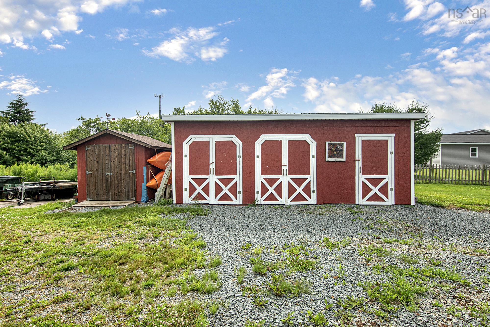 $599,900.00: 579 Highway 1, Mount Uniacke