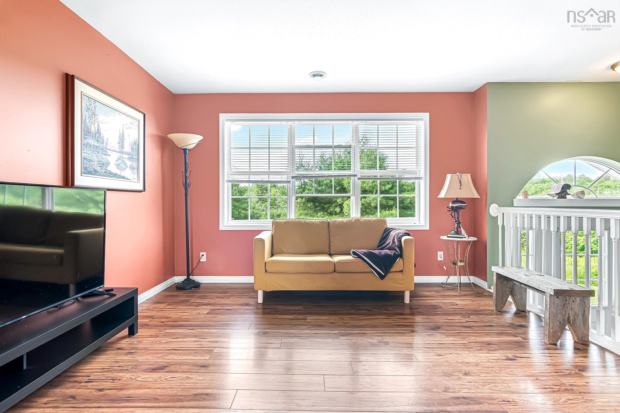 $599,900.00: 579 Highway 1, Mount Uniacke