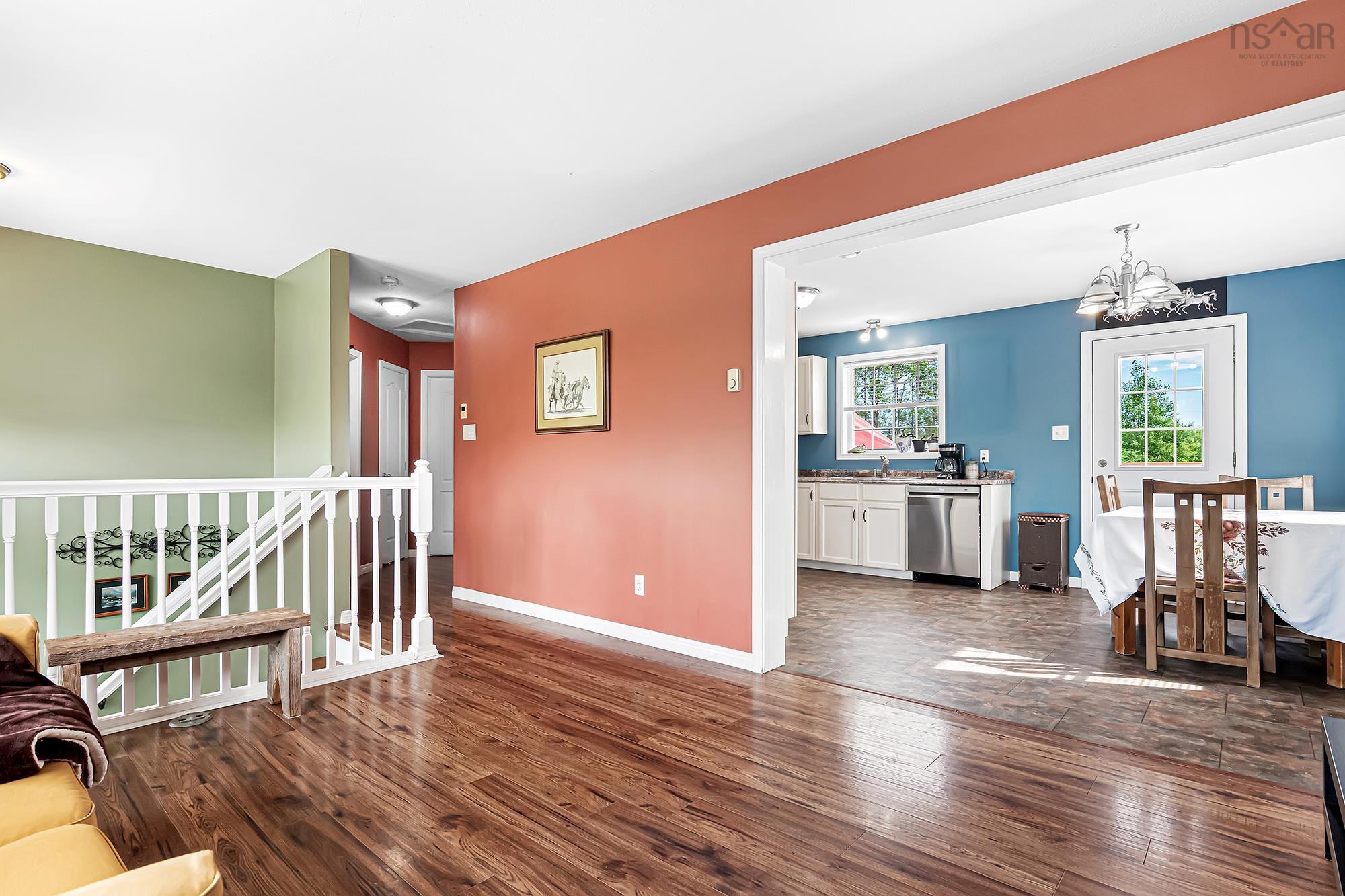 $599,900.00: 579 Highway 1, Mount Uniacke