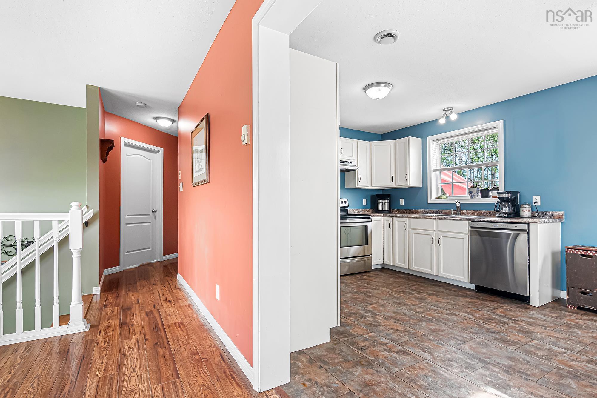 $599,900.00: 579 Highway 1, Mount Uniacke