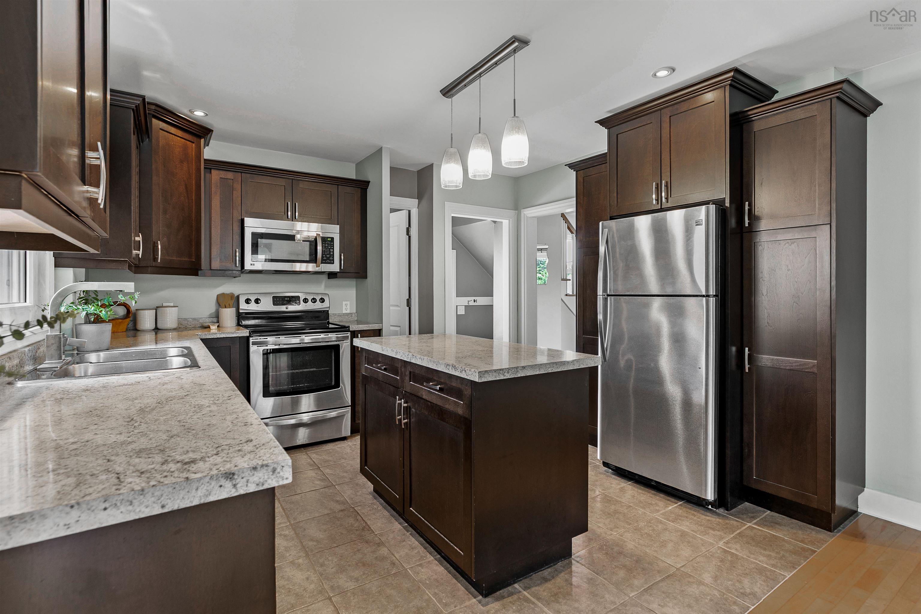 $589,900.00: 3464 Rowe Avenue, Halifax