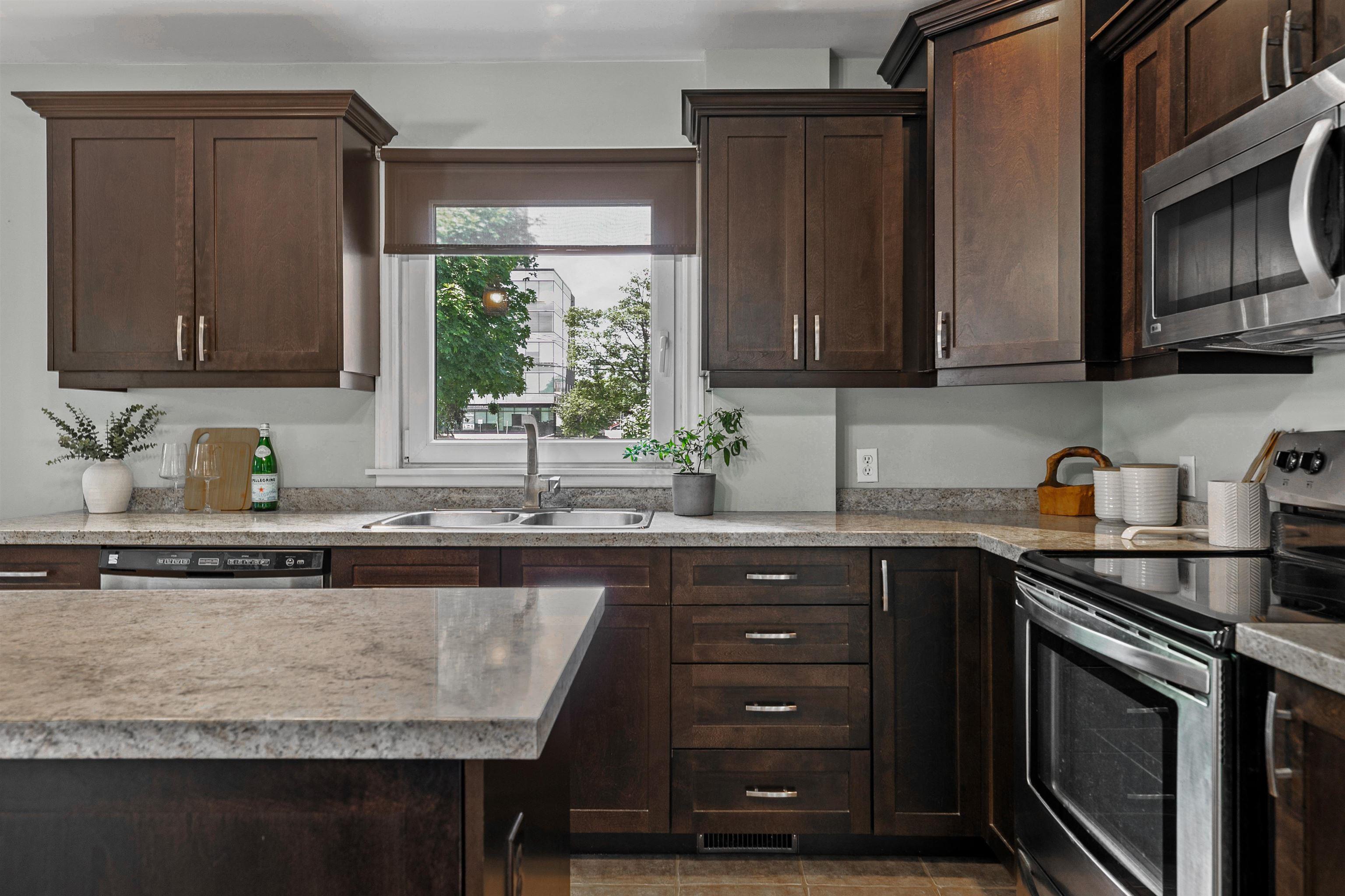 $589,900.00: 3464 Rowe Avenue, Halifax