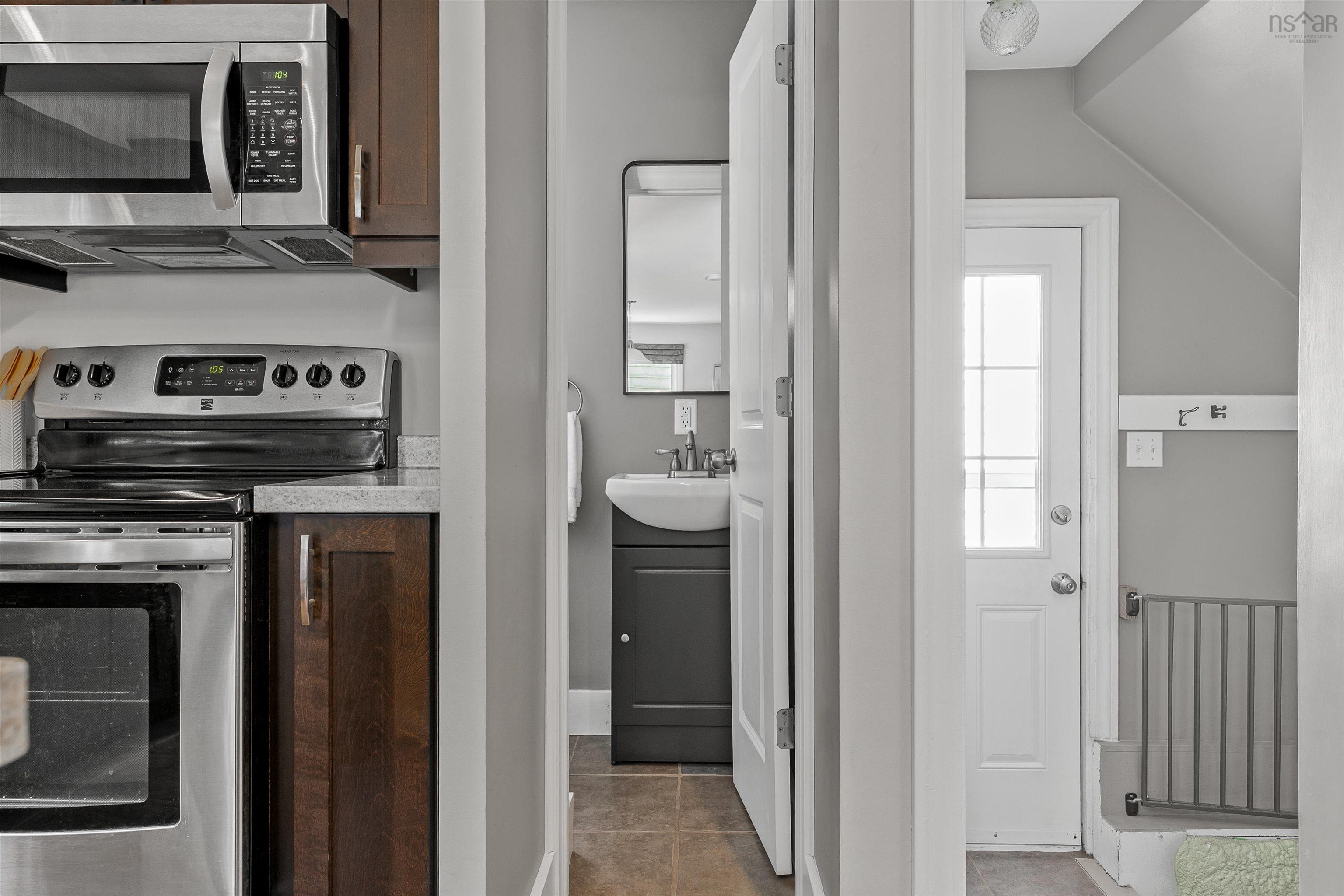 $589,900.00: 3464 Rowe Avenue, Halifax