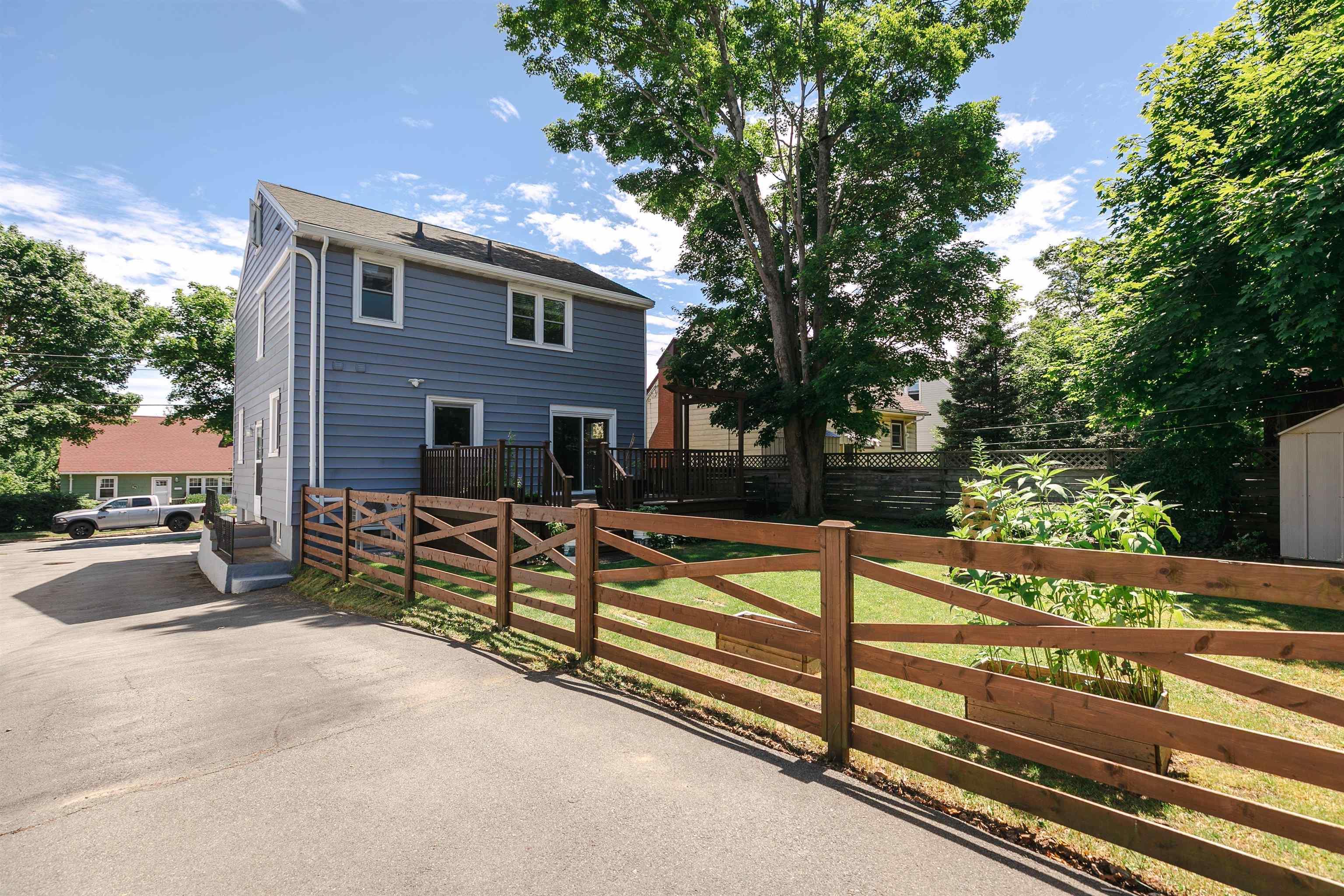 $589,900.00: 3464 Rowe Avenue, Halifax