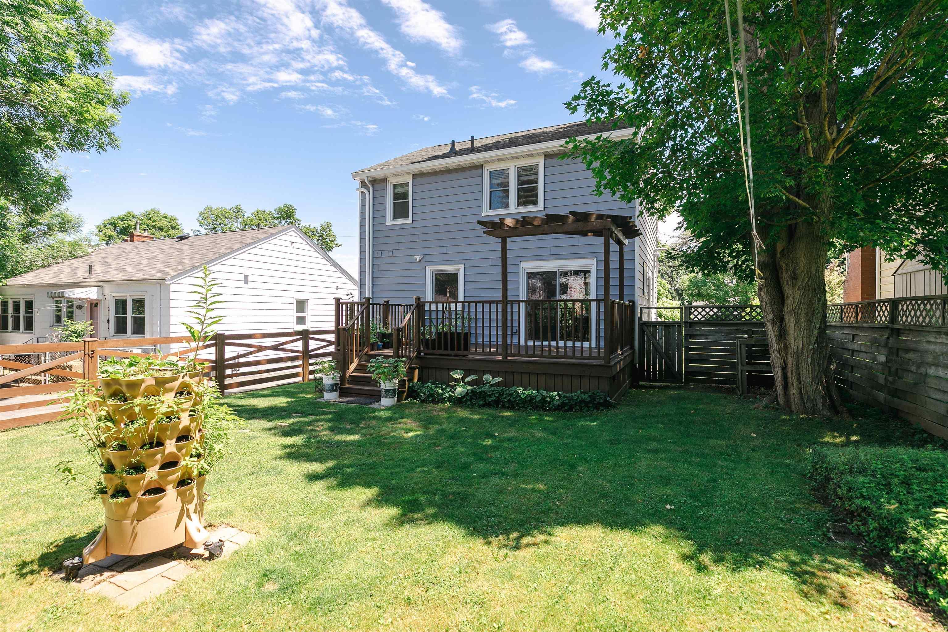 $589,900.00: 3464 Rowe Avenue, Halifax