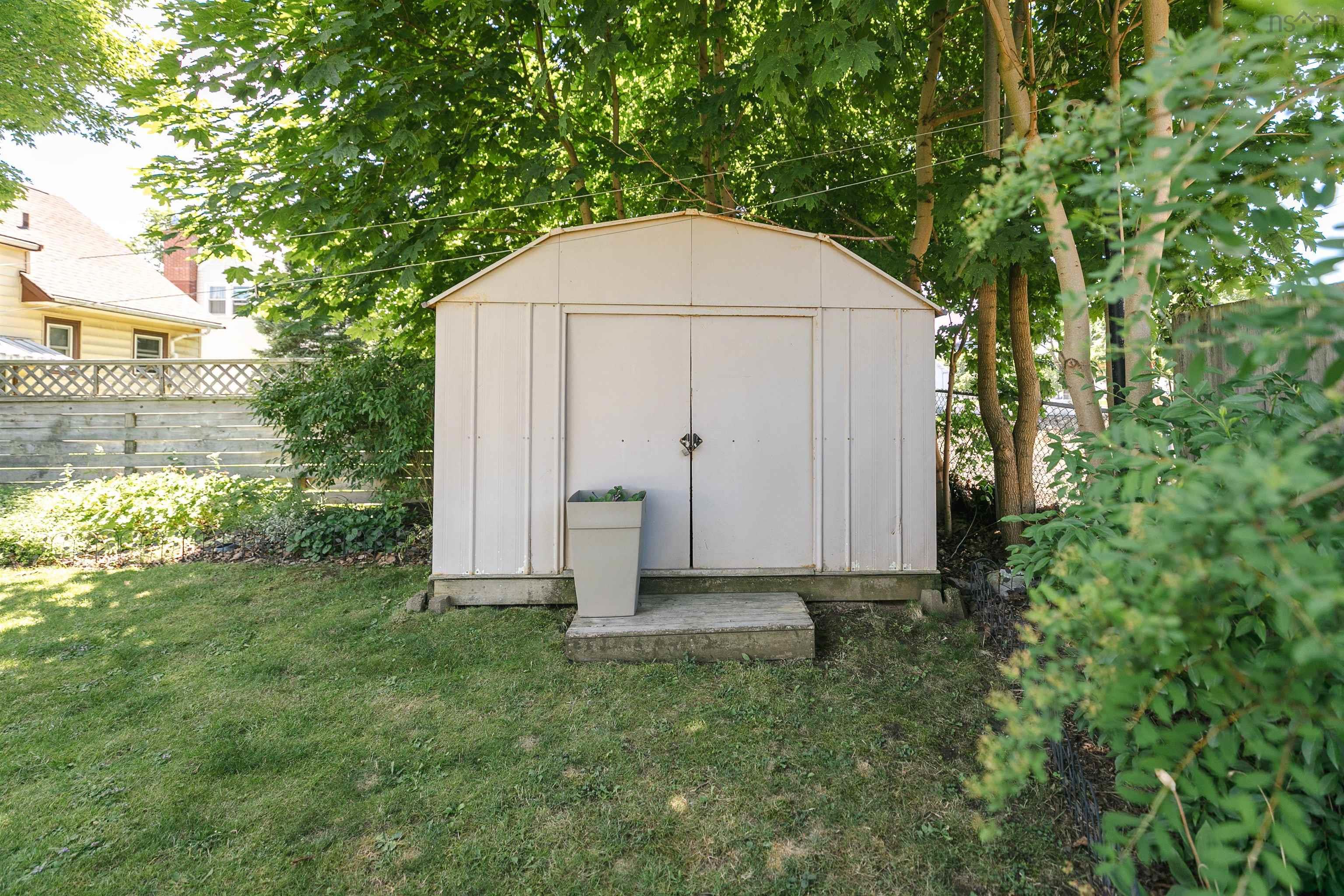 $589,900.00: 3464 Rowe Avenue, Halifax