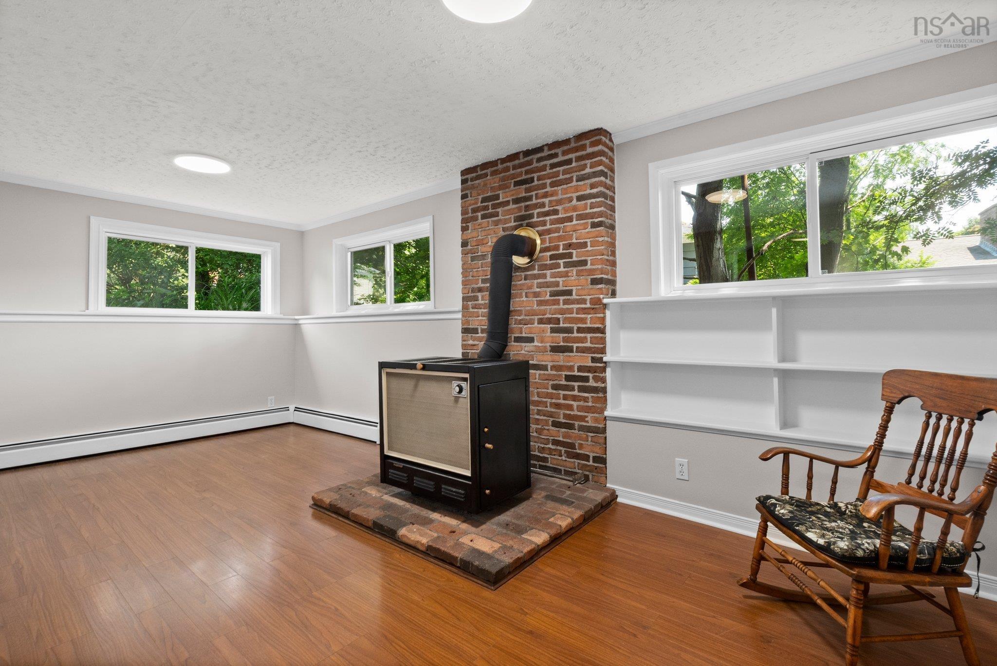 $669,000.00: 21 Ernest Avenue, Dartmouth