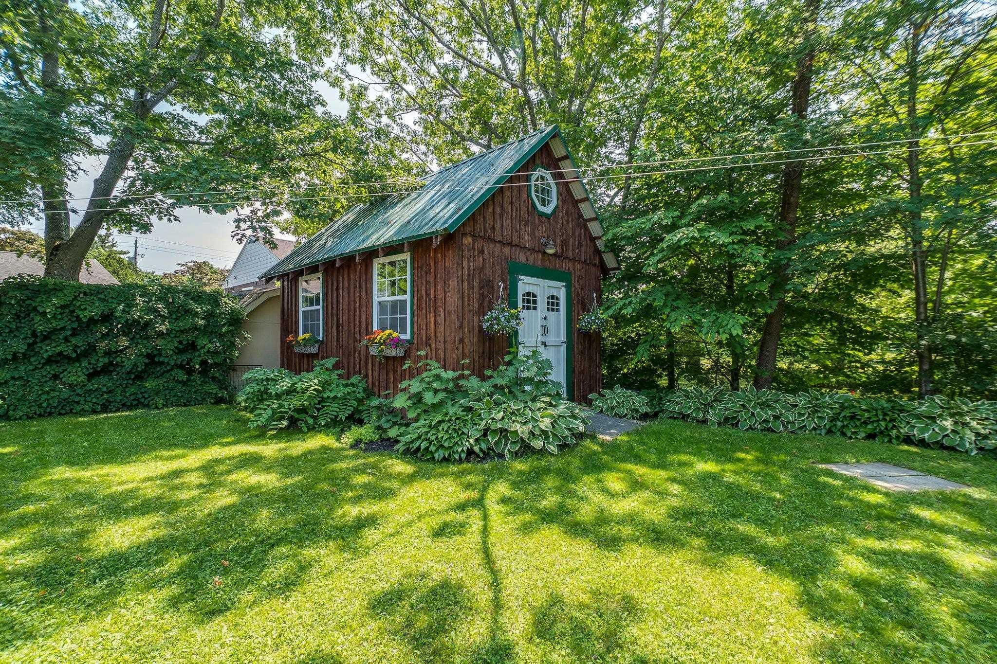 $669,000.00: 21 Ernest Avenue, Dartmouth