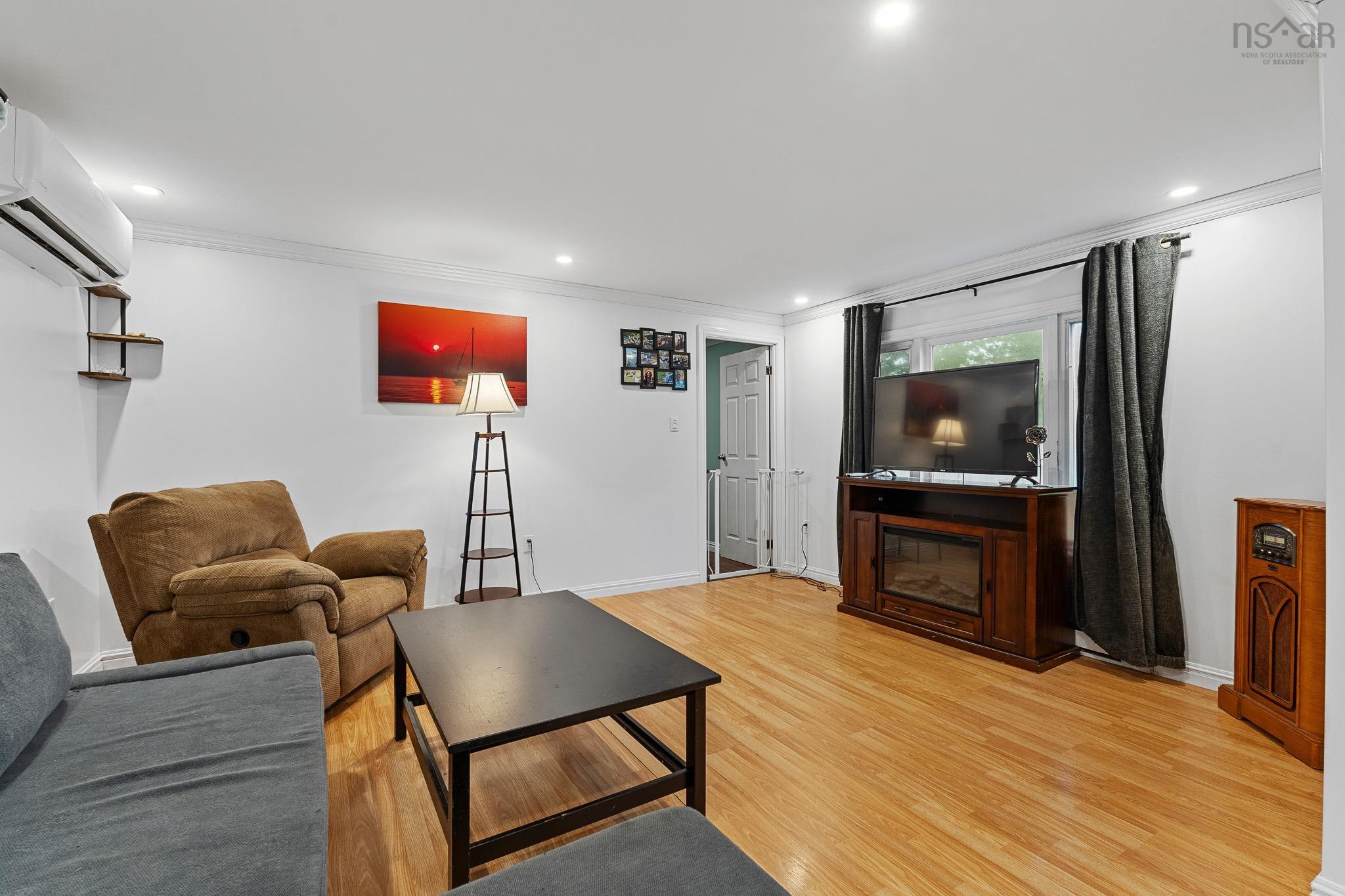 $329,900.00: 17 Norman Lake Road, Mount Uniacke