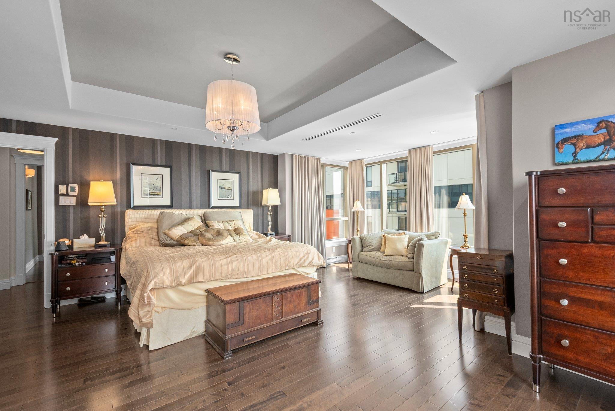 $1,275,000.00: 1301 1445 South Park St, Halifax