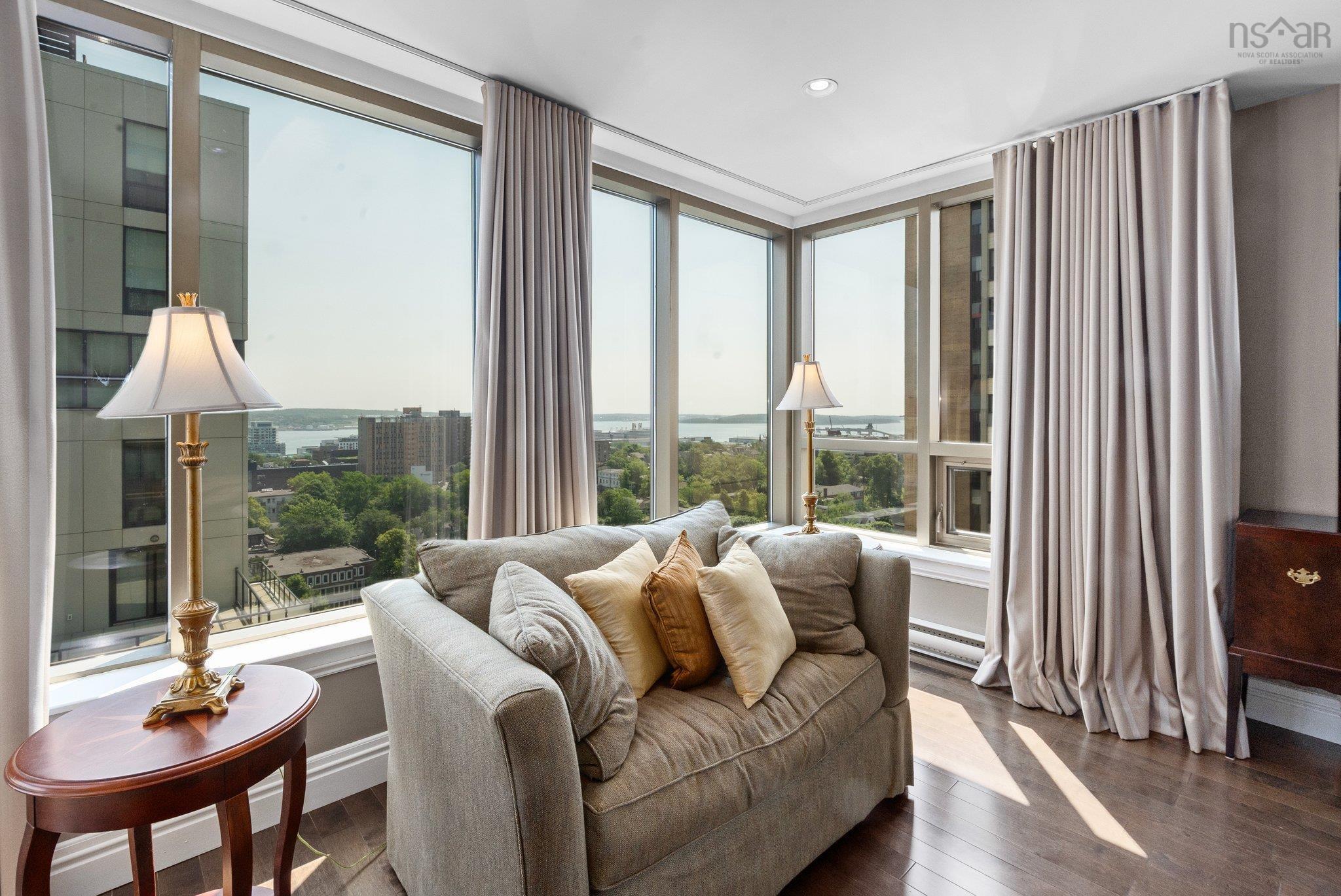 $1,275,000.00: 1301 1445 South Park St, Halifax