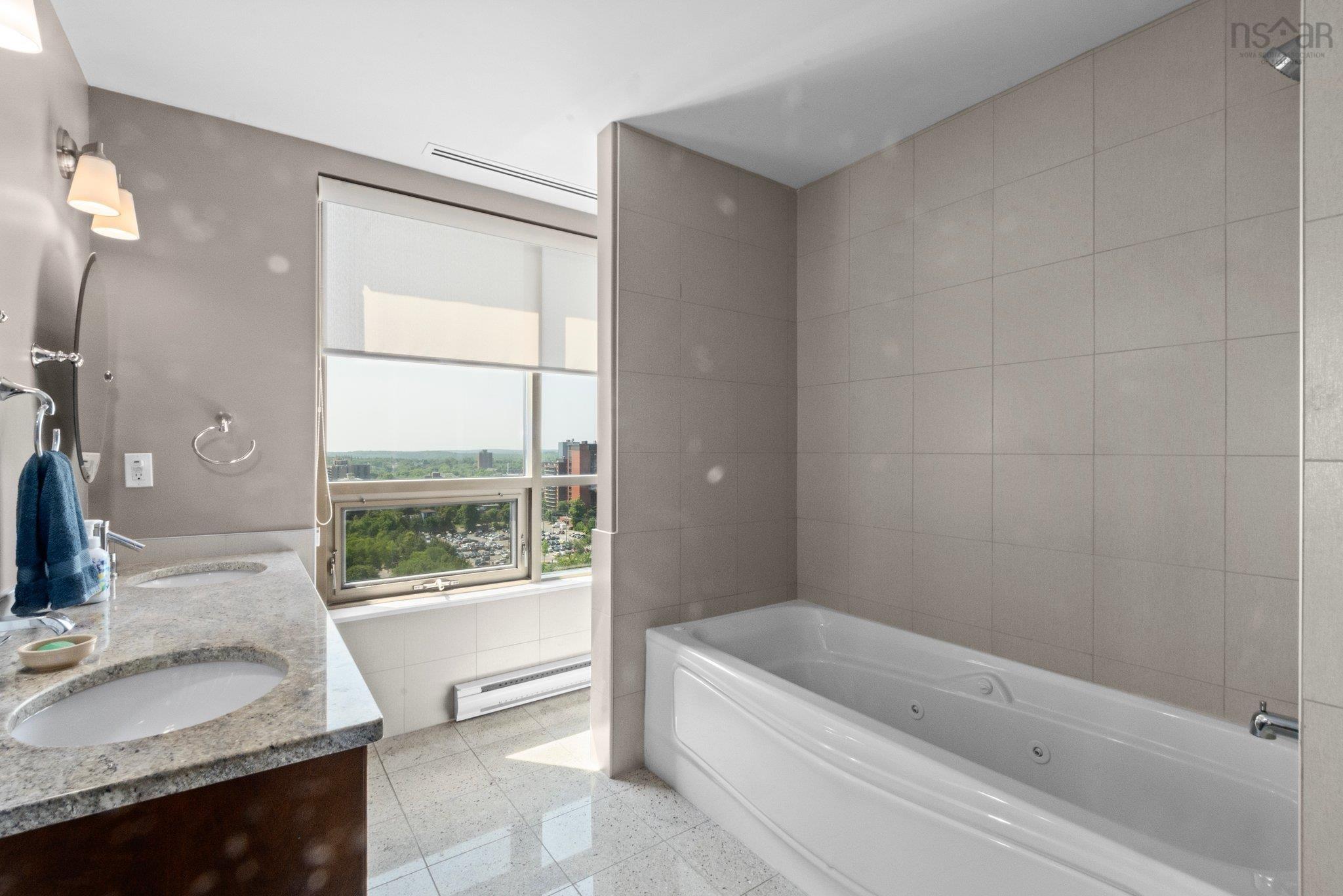 $1,275,000.00: 1301 1445 South Park St, Halifax