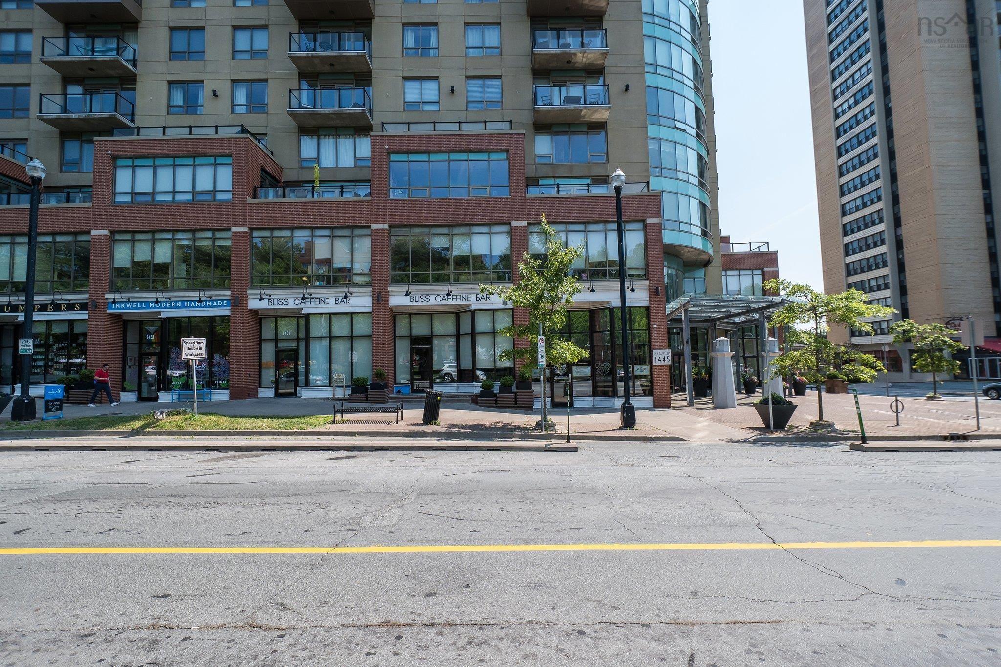 $1,275,000.00: 1301 1445 South Park St, Halifax