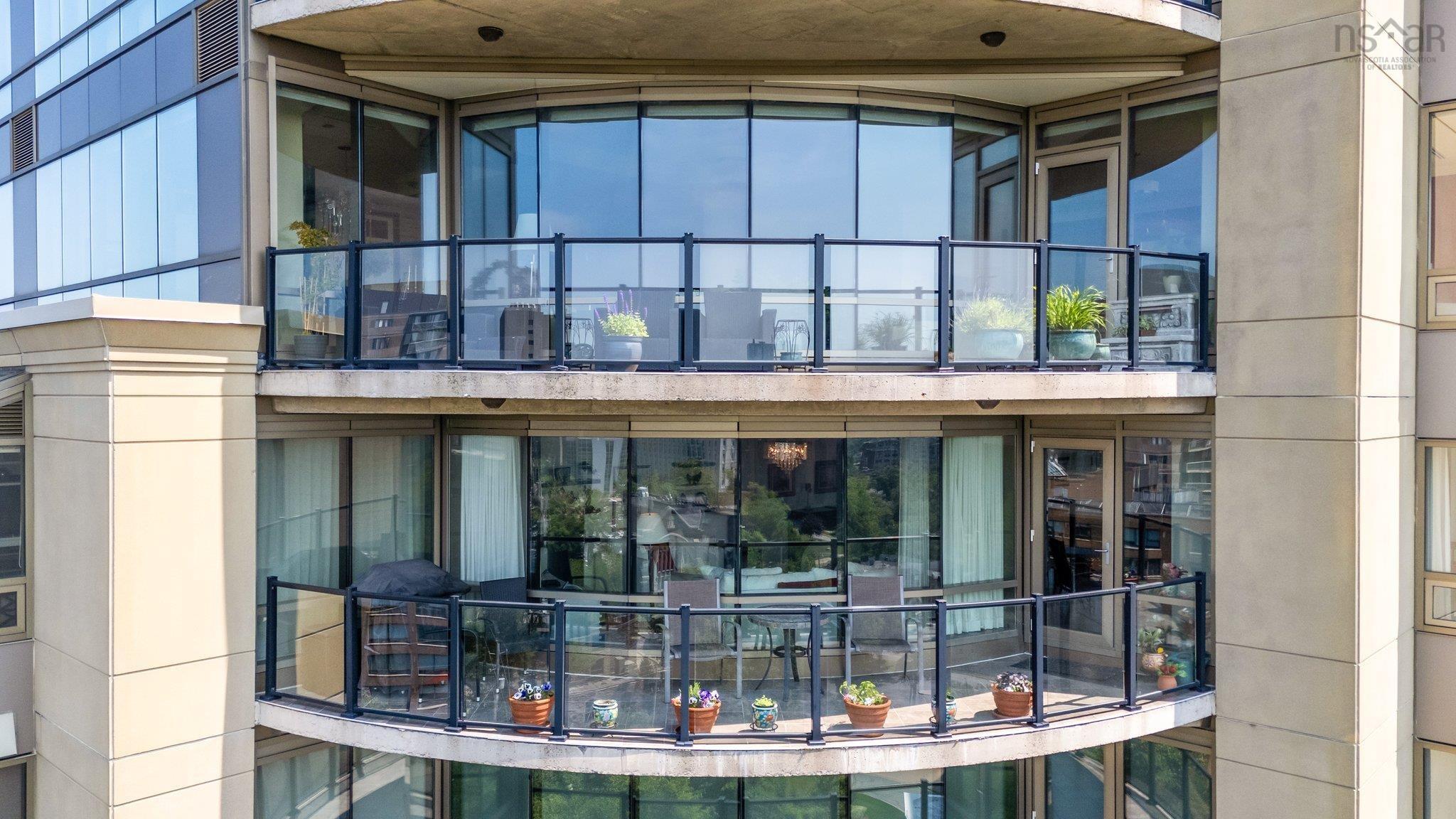 $1,275,000.00: 1301 1445 South Park St, Halifax