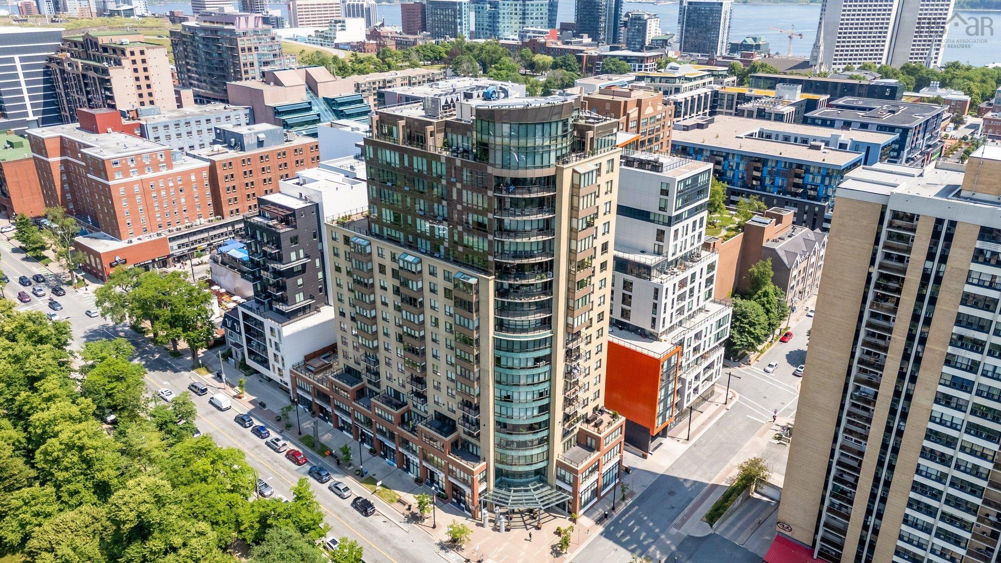 $1,275,000.00: 1301 1445 South Park St, Halifax