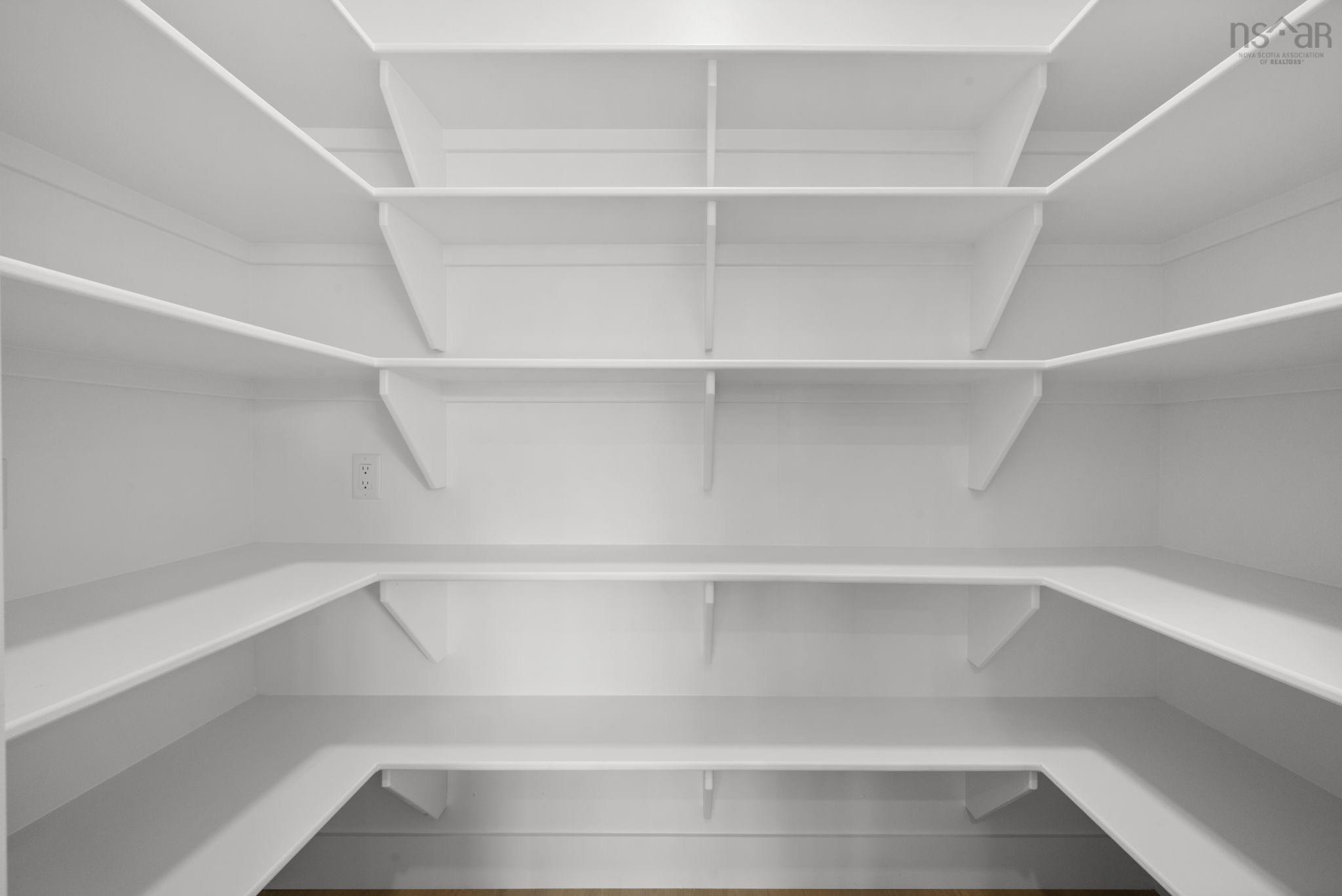 $699,900.00: 200 Darner Drive, Beaver Bank