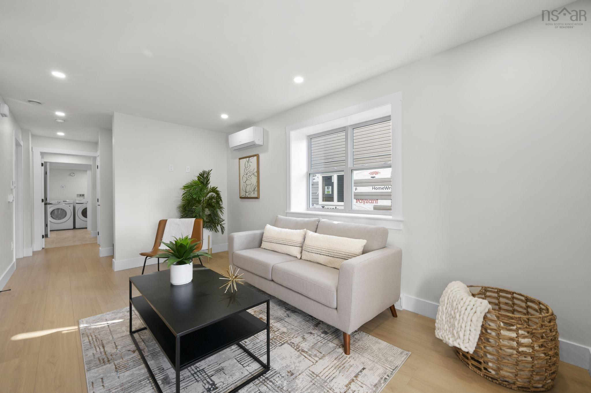 $699,900.00: 200 Darner Drive, Beaver Bank