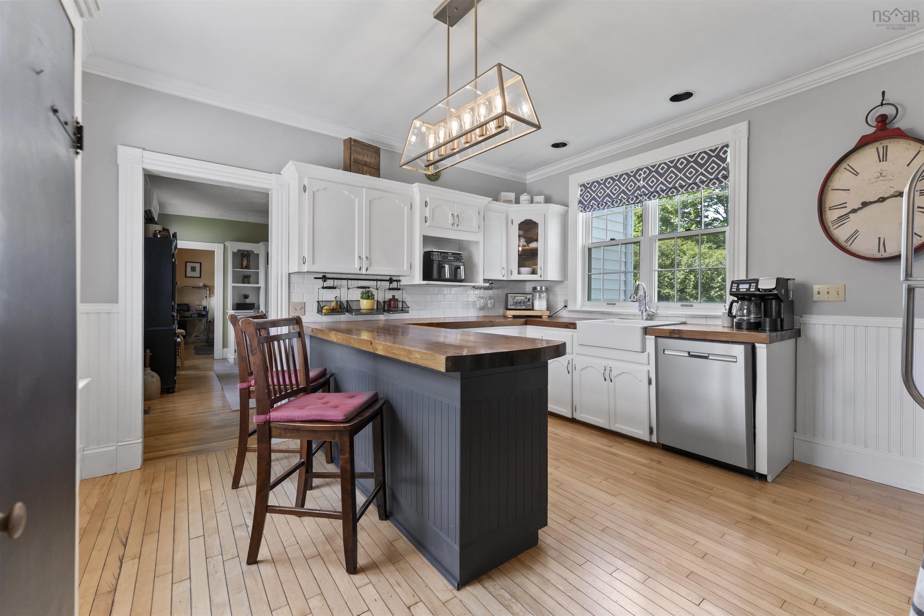 $529,900.00: 2141 Highway 2, Milford