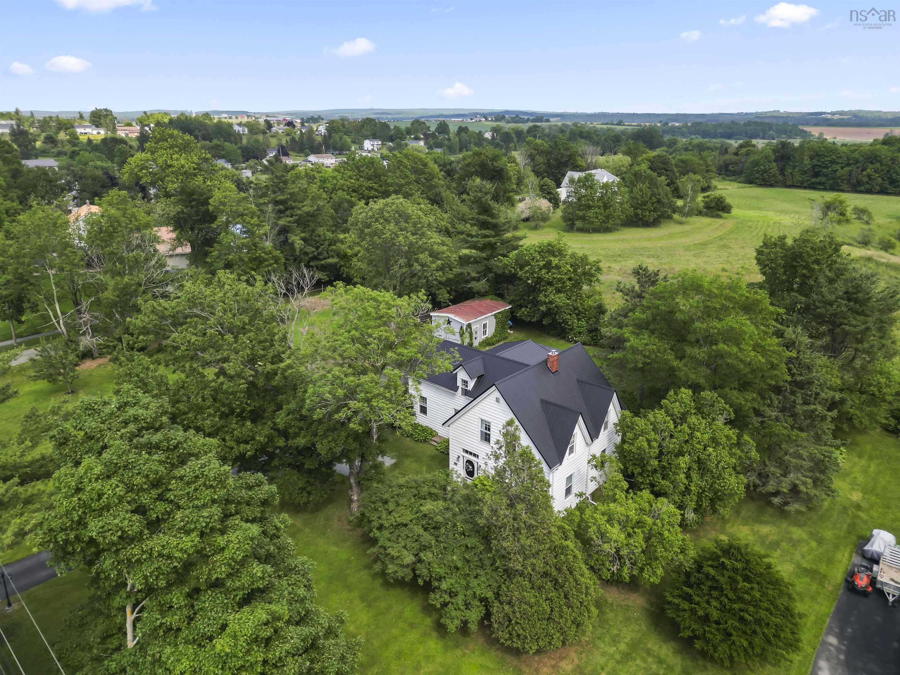 $529,900.00: 2141 Highway 2, Milford