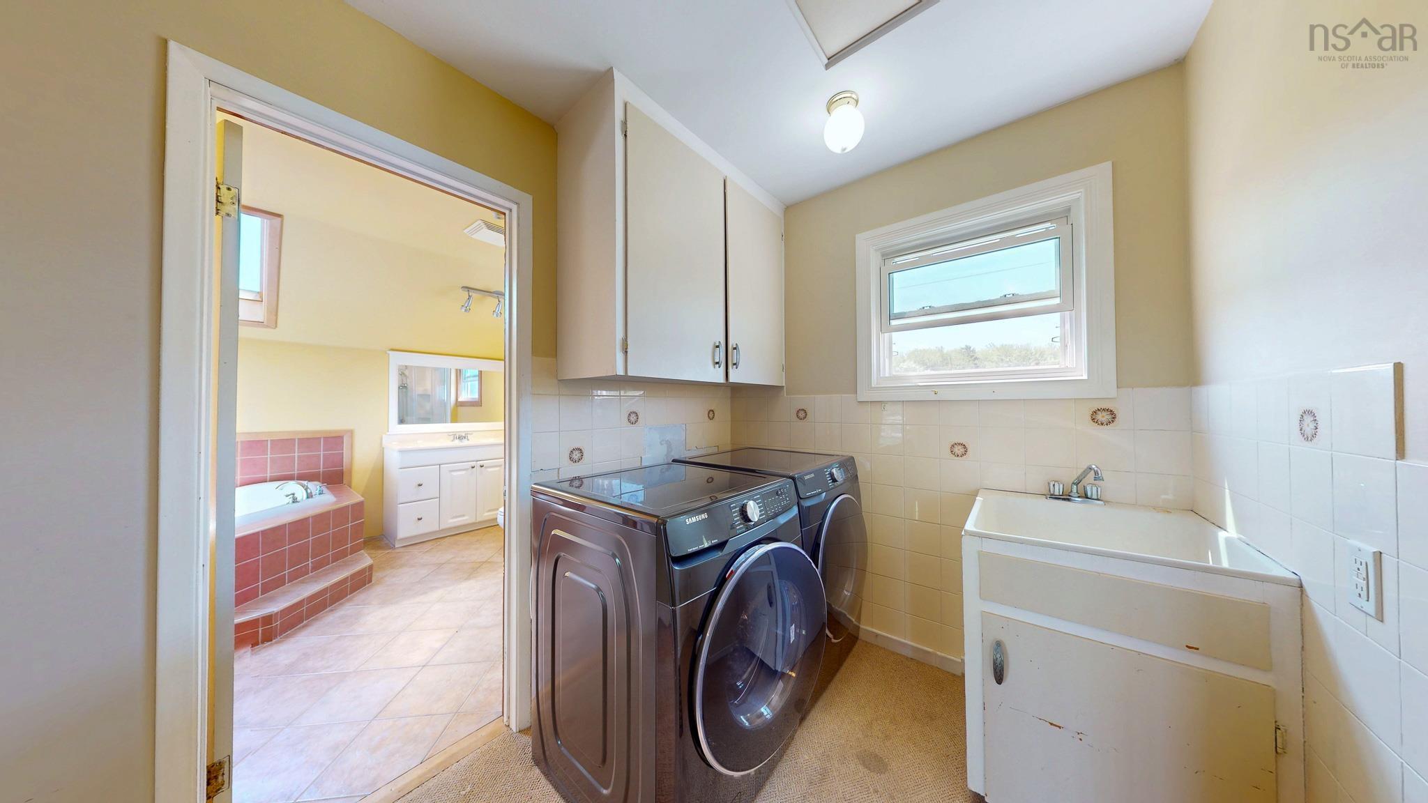 $775,000.00: 102 Pheasant Road, North Grand Pre