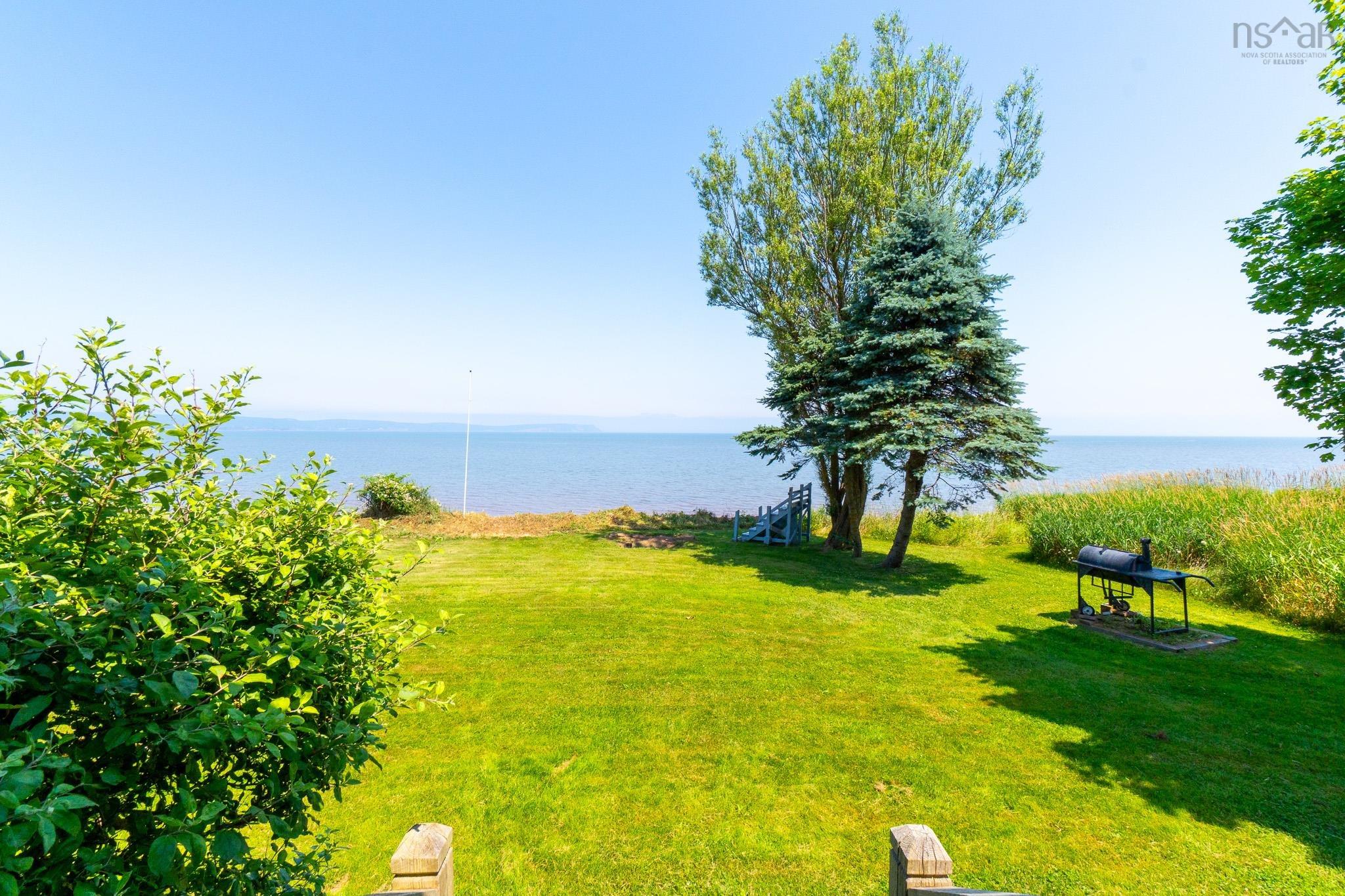 $775,000.00: 102 Pheasant Road, North Grand Pre