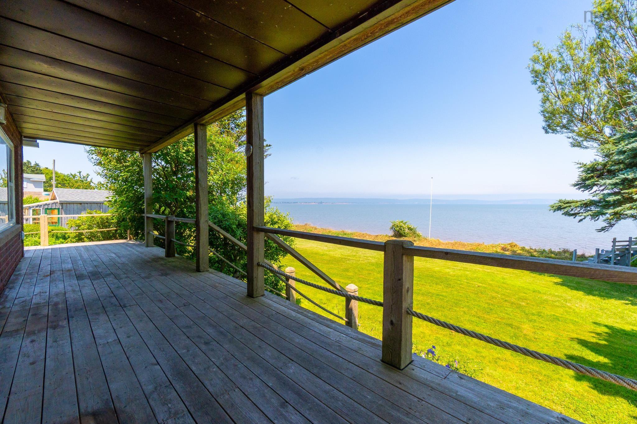 $775,000.00: 102 Pheasant Road, North Grand Pre