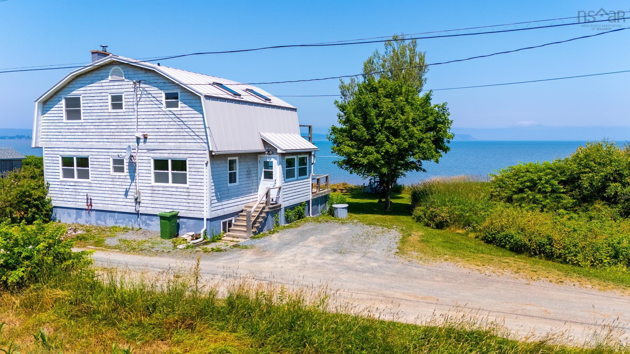 $775,000.00: 102 Pheasant Road, North Grand Pre