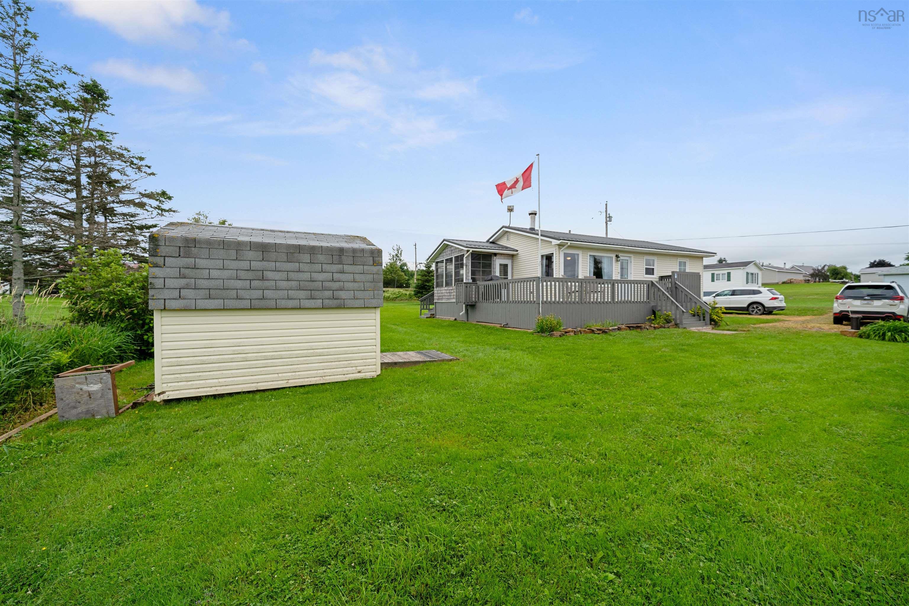 10 Sunrise Lane, Amherst Shore, NS (MLS 202517256)