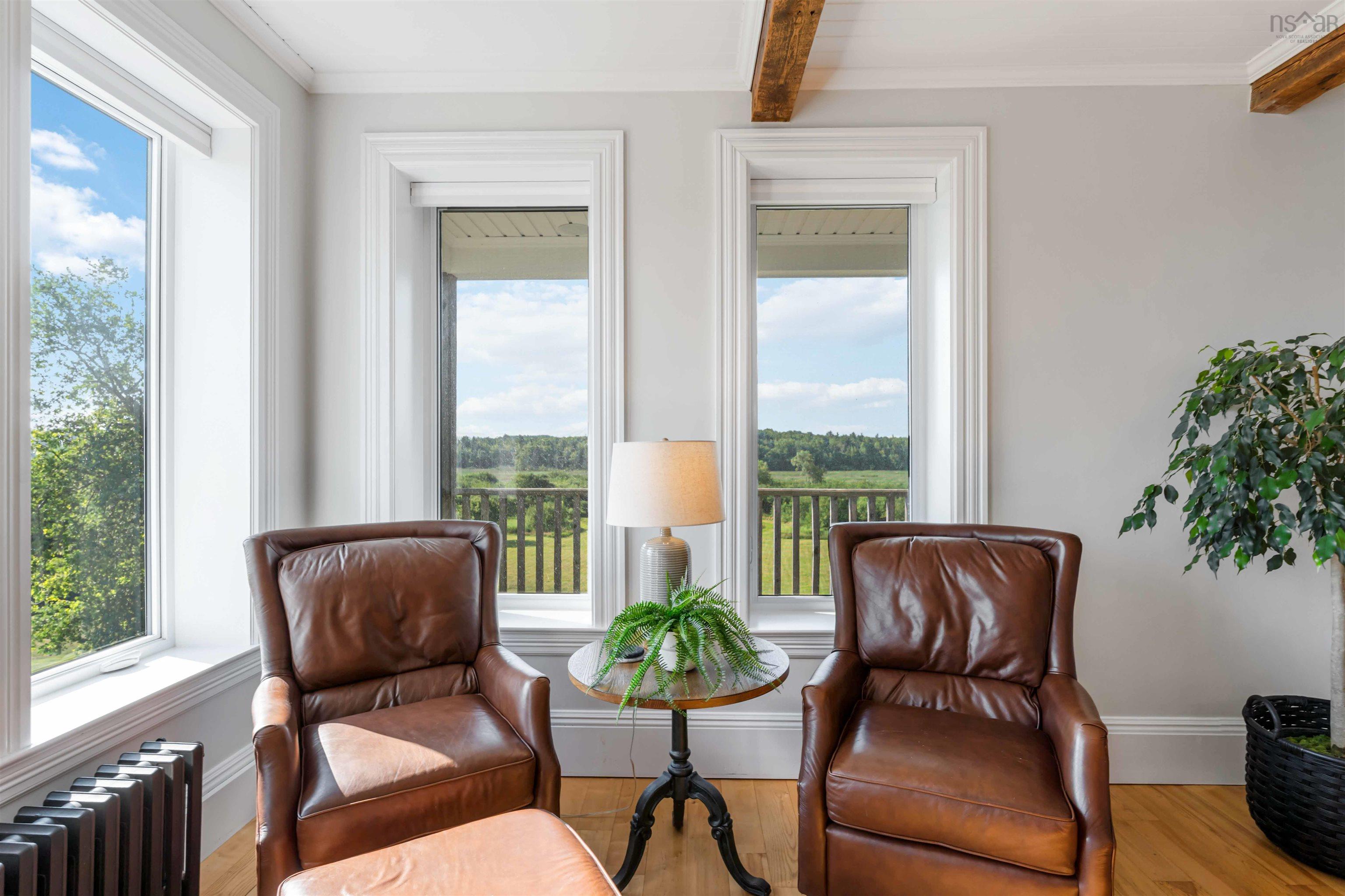 $995,000.00: 7770 Highway 221, Centreville