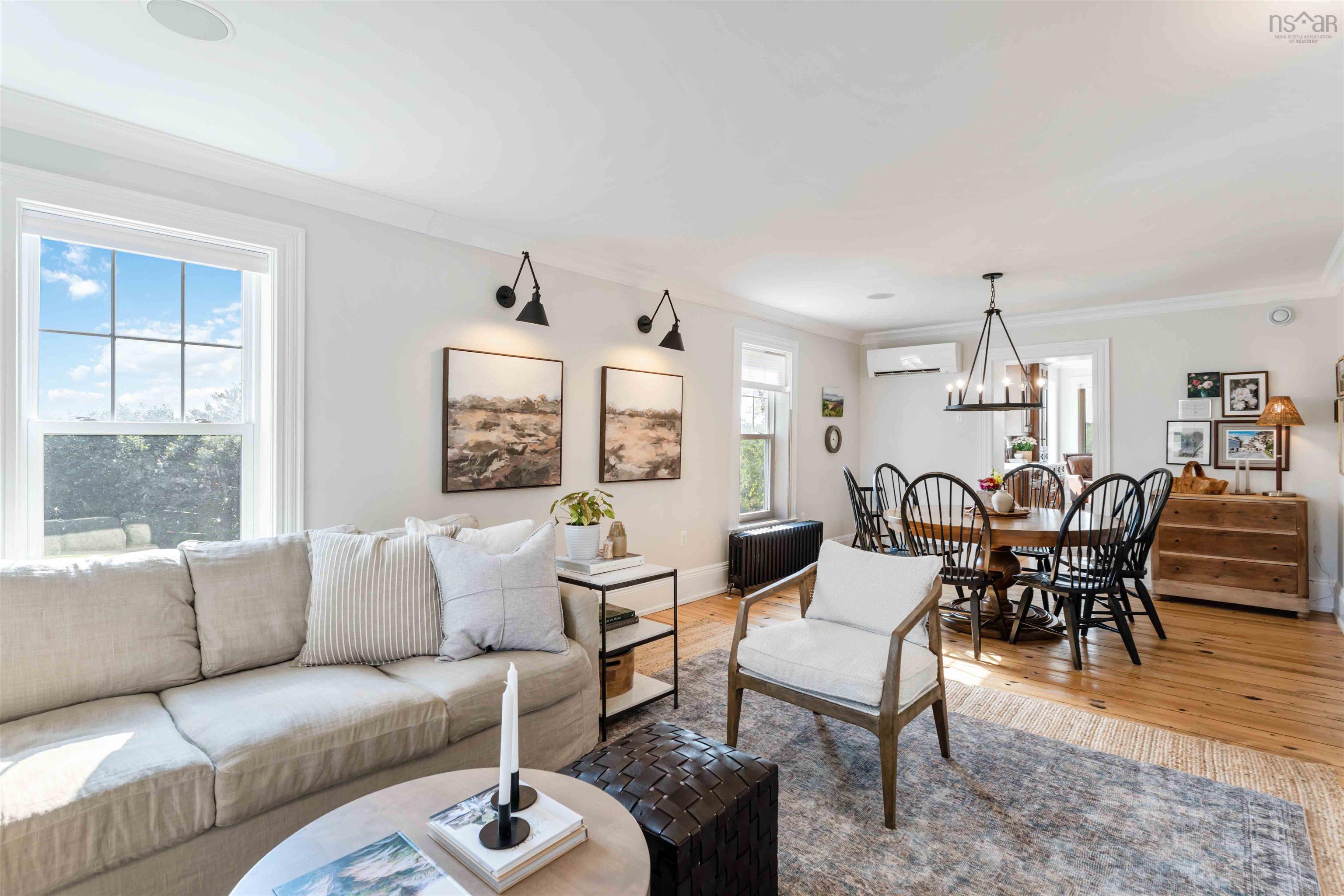 $995,000.00: 7770 Highway 221, Centreville