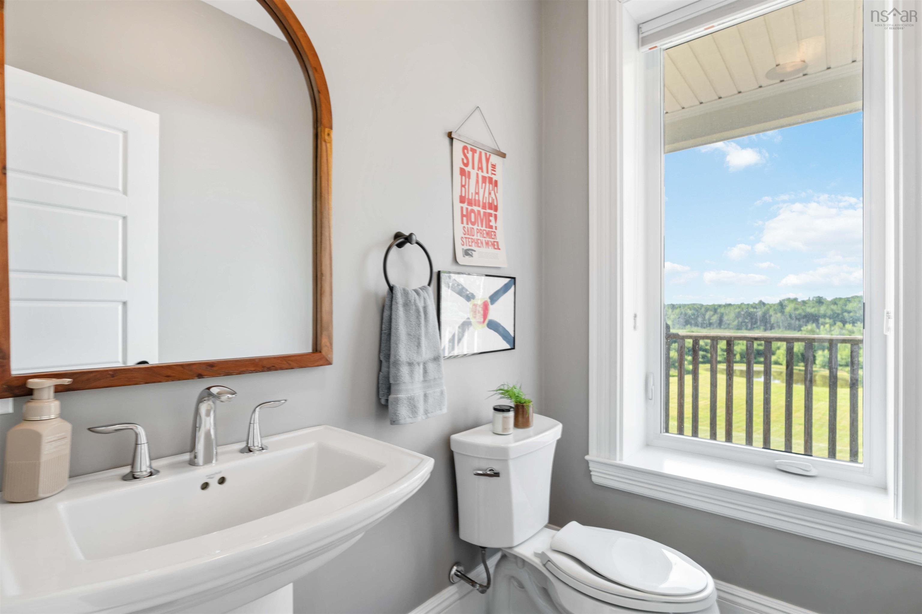 $995,000.00: 7770 Highway 221, Centreville