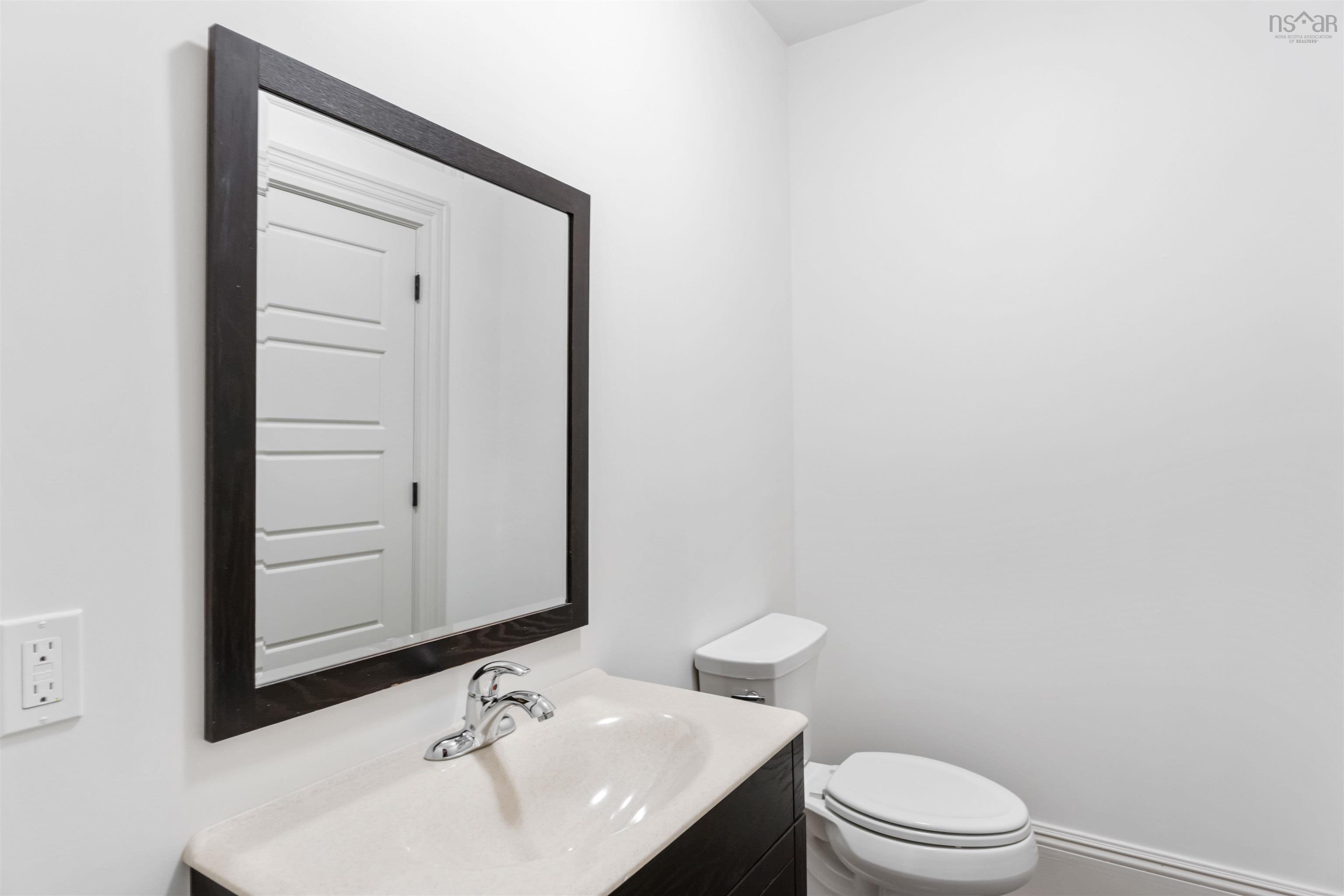 $995,000.00: 7770 Highway 221, Centreville