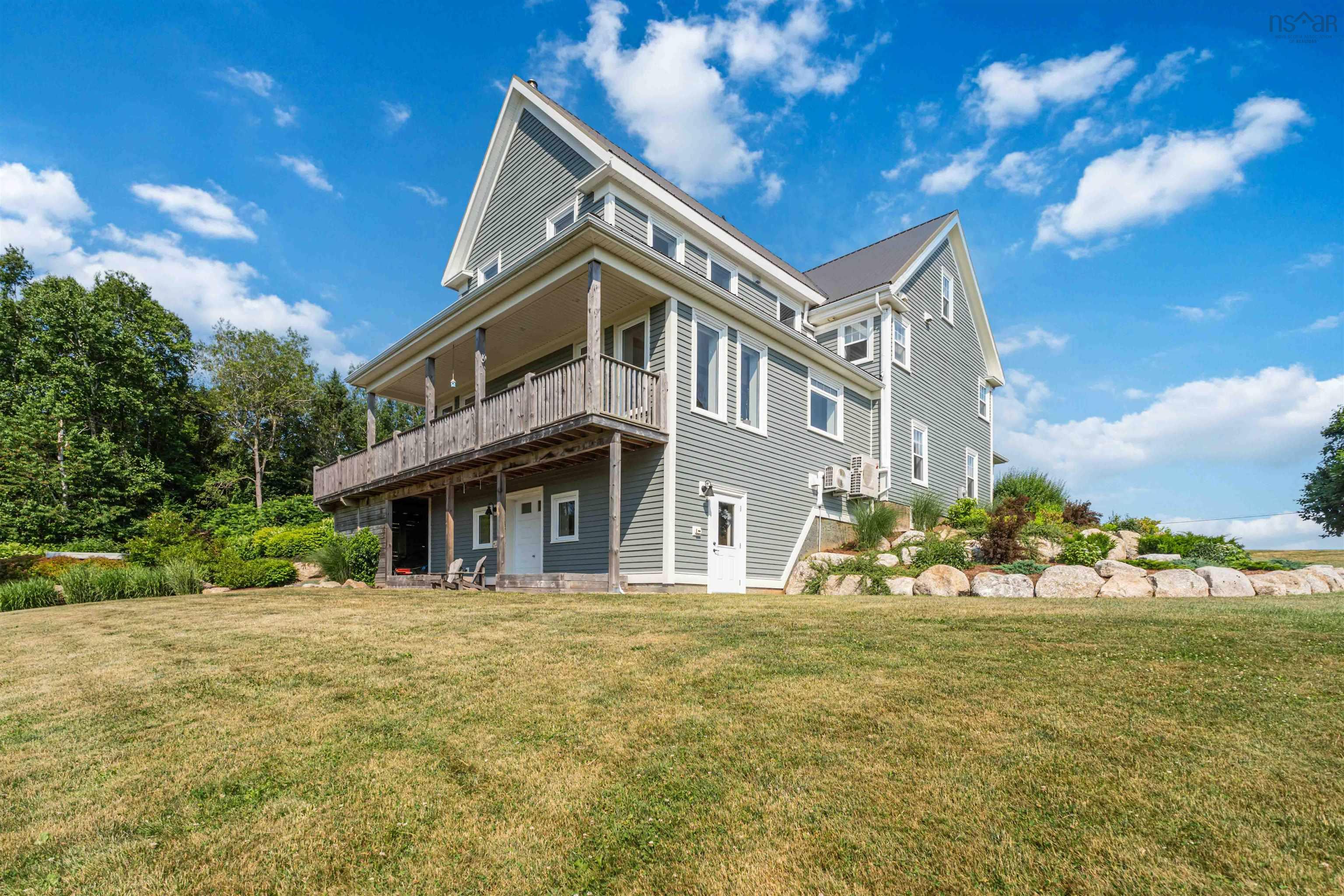 $995,000.00: 7770 Highway 221, Centreville