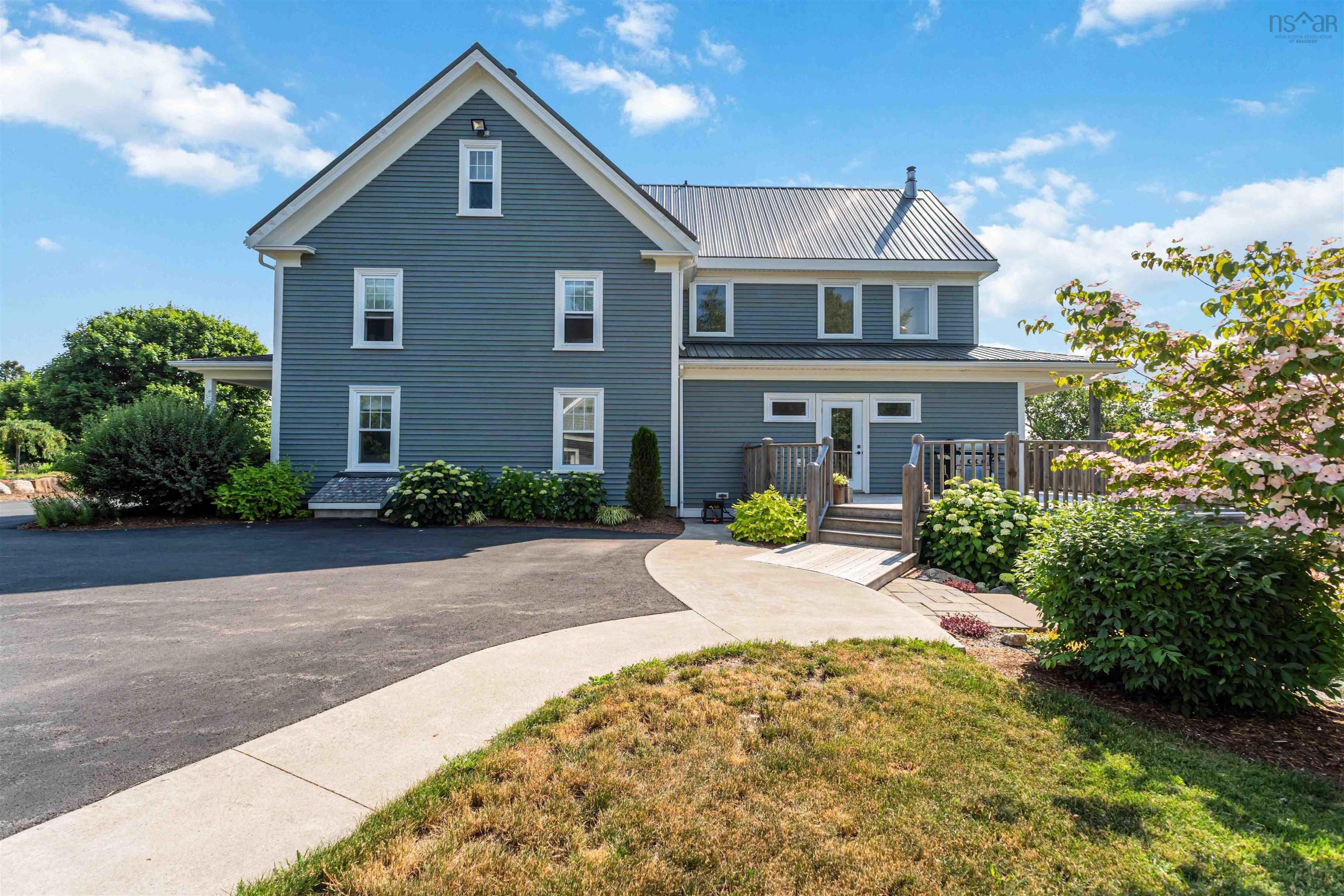 $995,000.00: 7770 Highway 221, Centreville