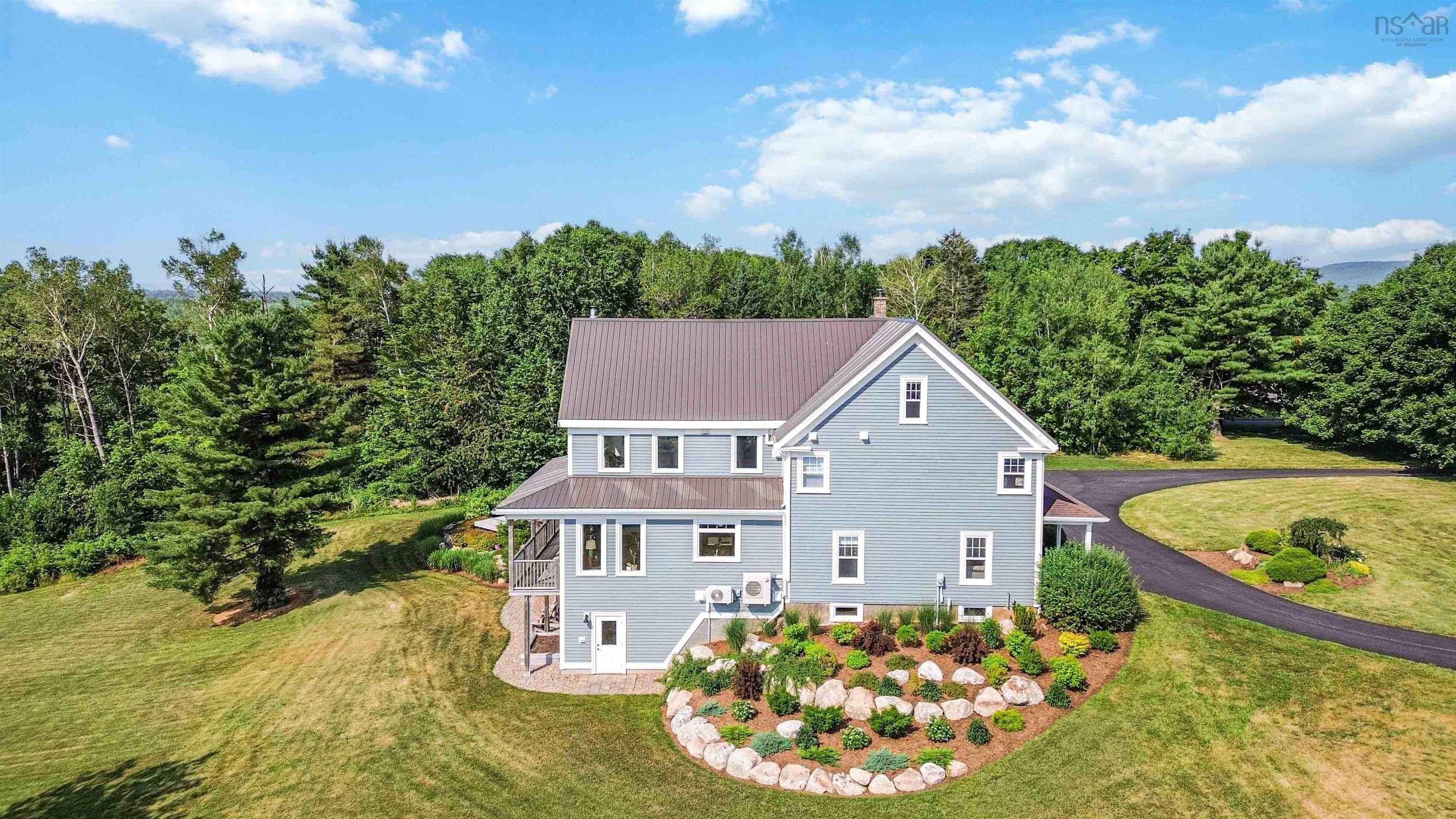 $995,000.00: 7770 Highway 221, Centreville