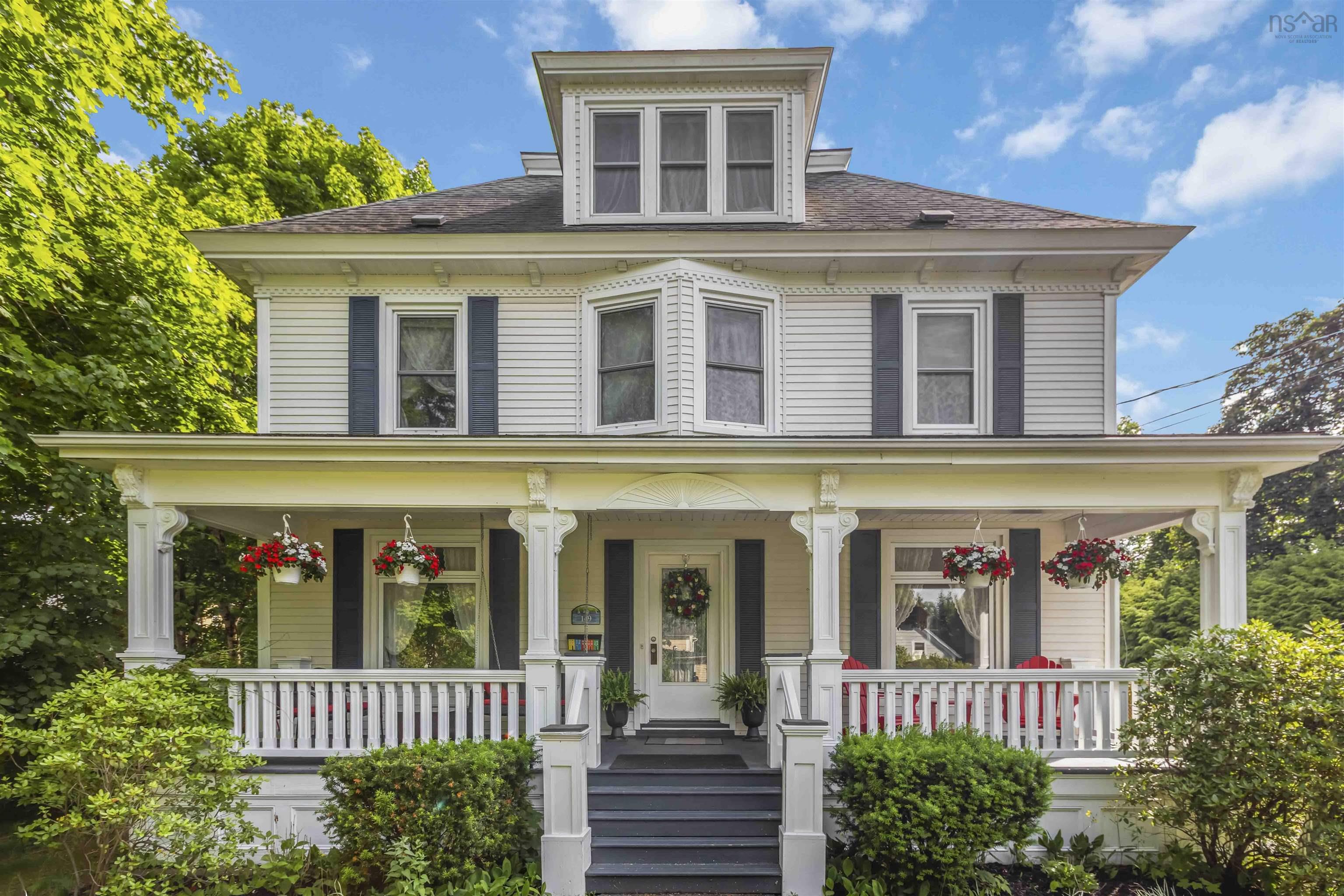 $639,000.00: 149 Queen Street, Bridgewater