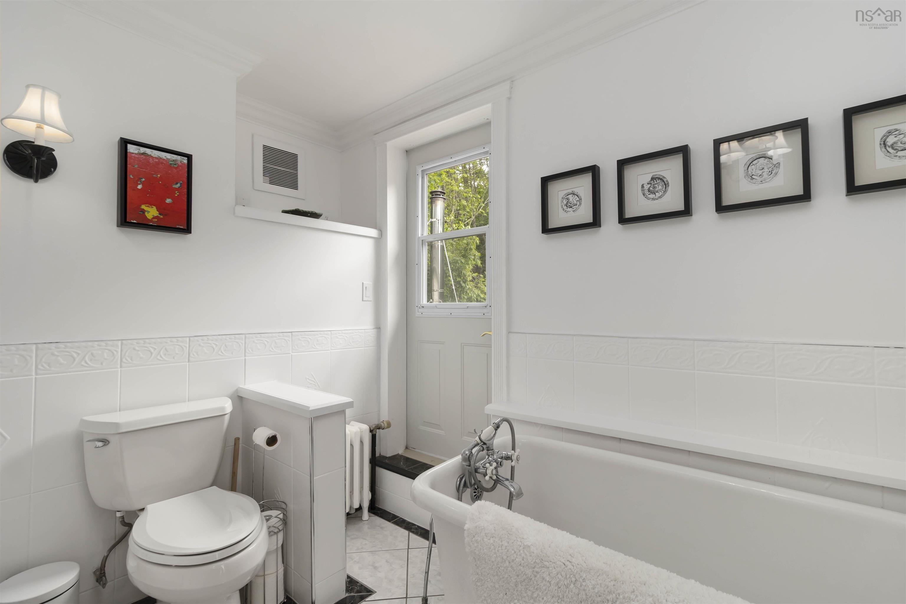 $639,000.00: 149 Queen Street, Bridgewater