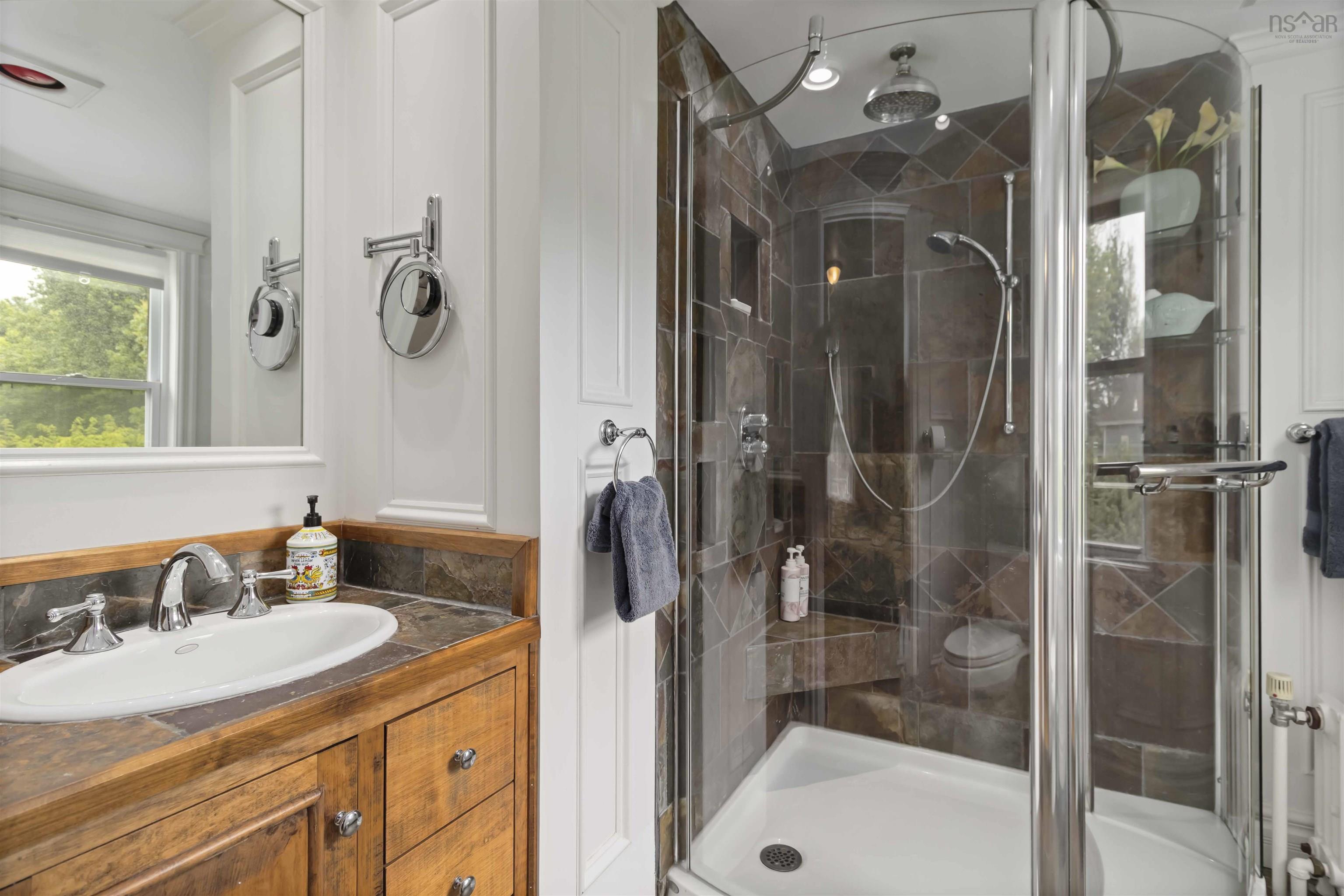 $639,000.00: 149 Queen Street, Bridgewater