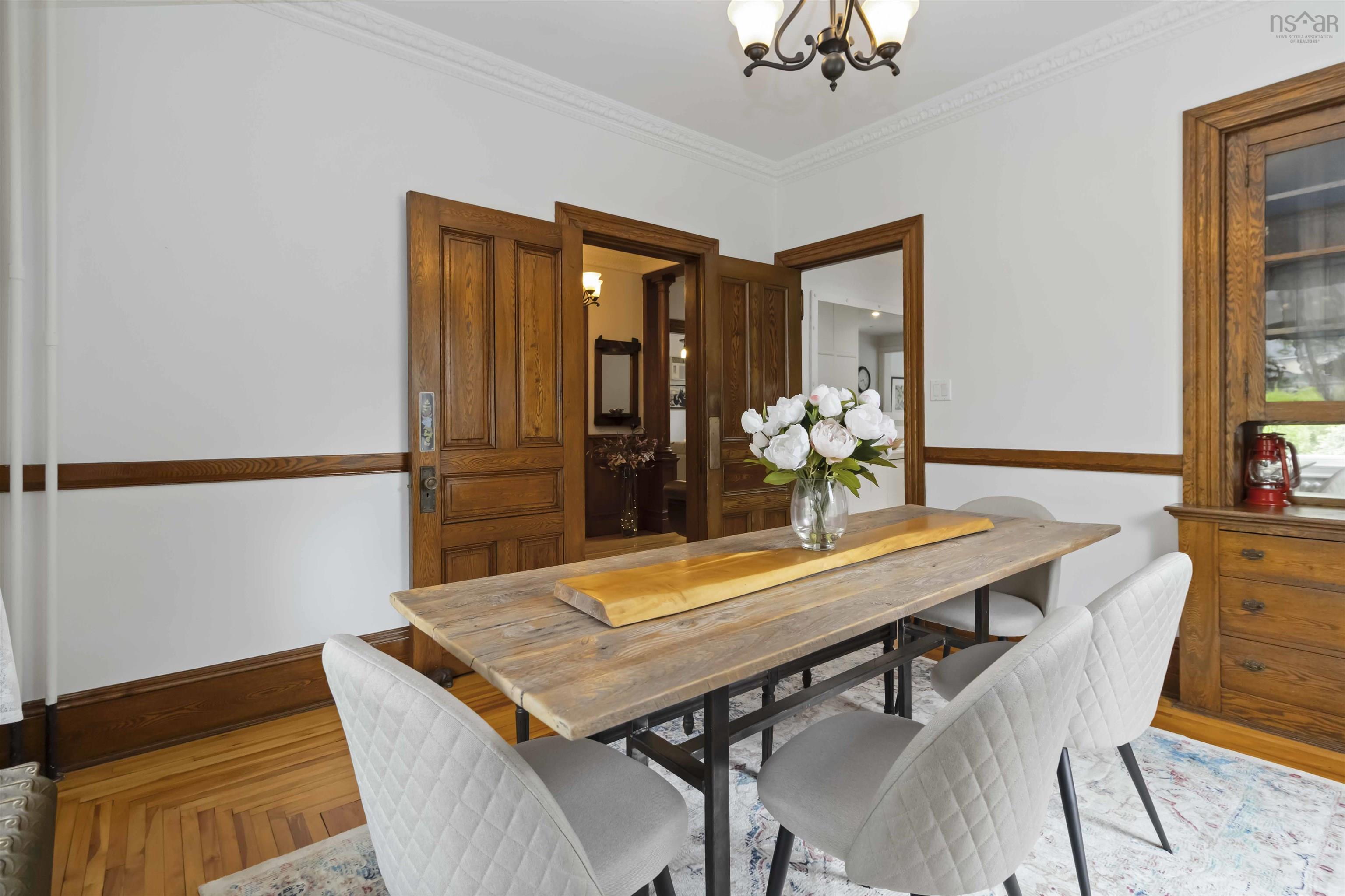 $639,000.00: 149 Queen Street, Bridgewater