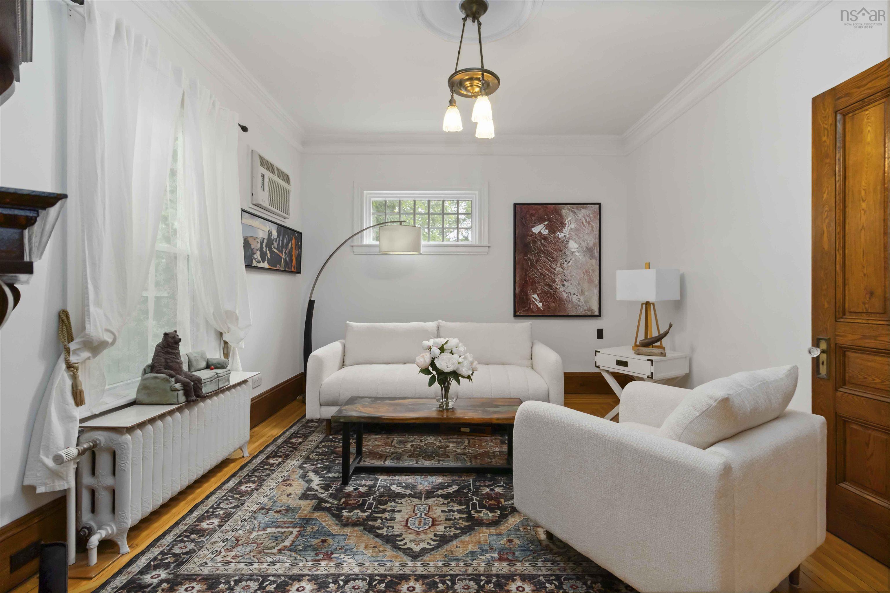 $639,000.00: 149 Queen Street, Bridgewater