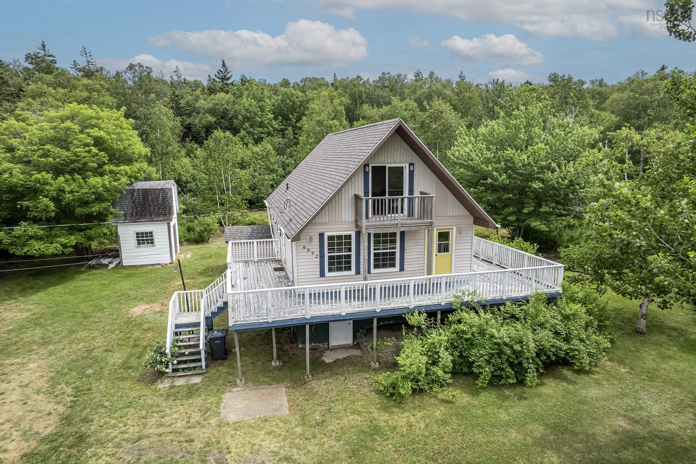 $279,000.00: 6092 Shore Road W, Youngs Cove