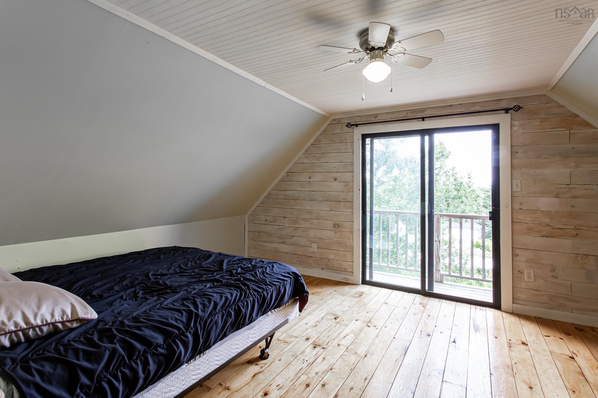 $279,000.00: 6092 Shore Road W, Youngs Cove