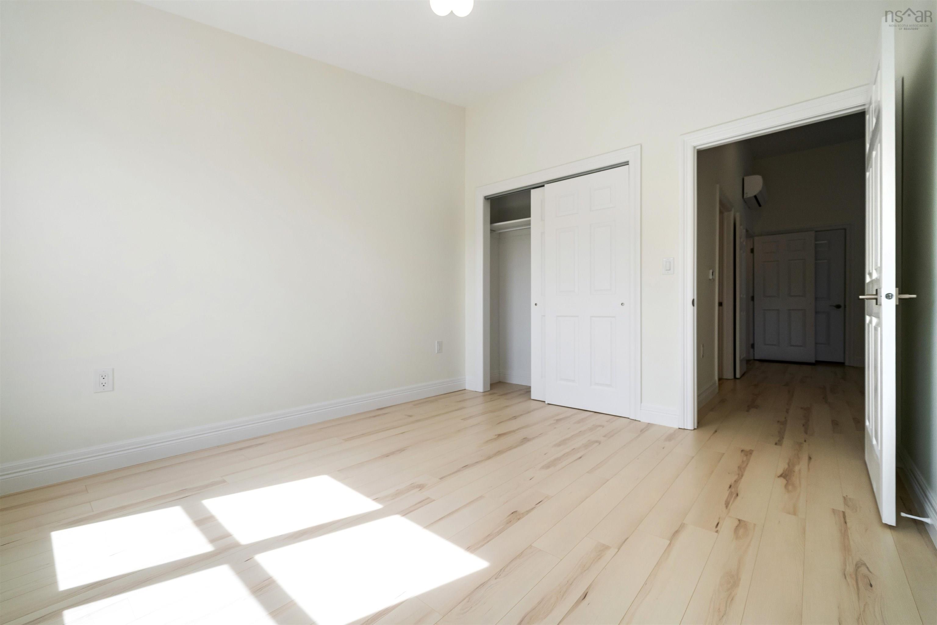 $359,900.00: 24 SUMMER HILL Place, Upper Onslow