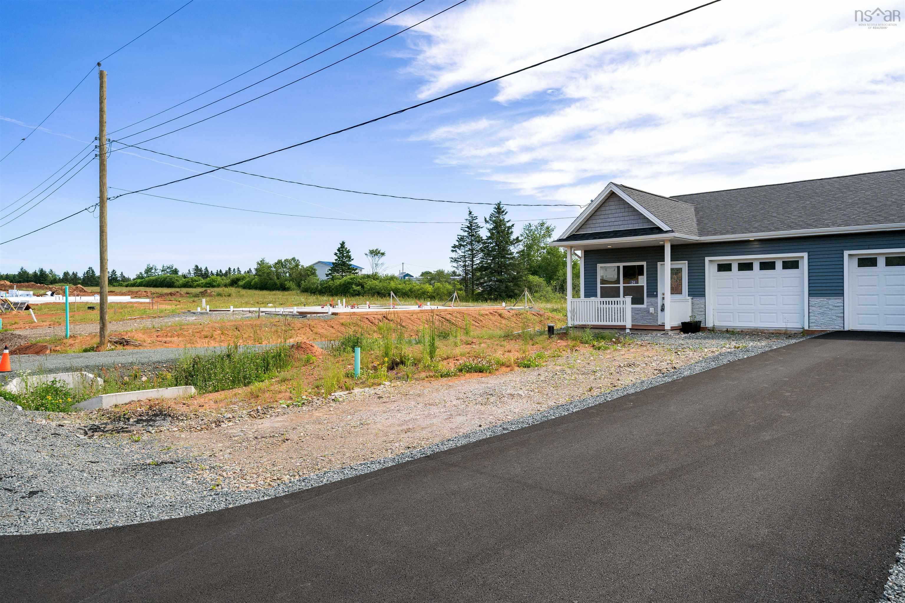 $359,900.00: 24 SUMMER HILL Place, Upper Onslow