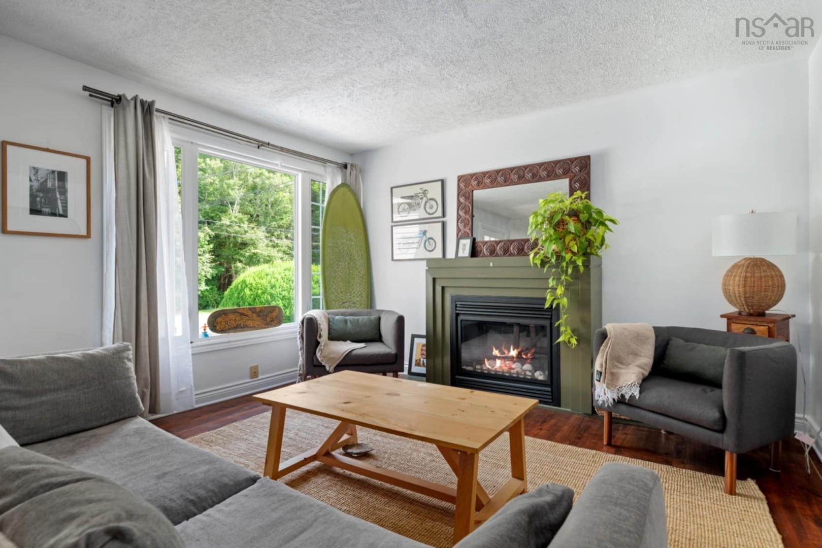 $629,900.00: 23 Birchwood Terrace, Crichton Park