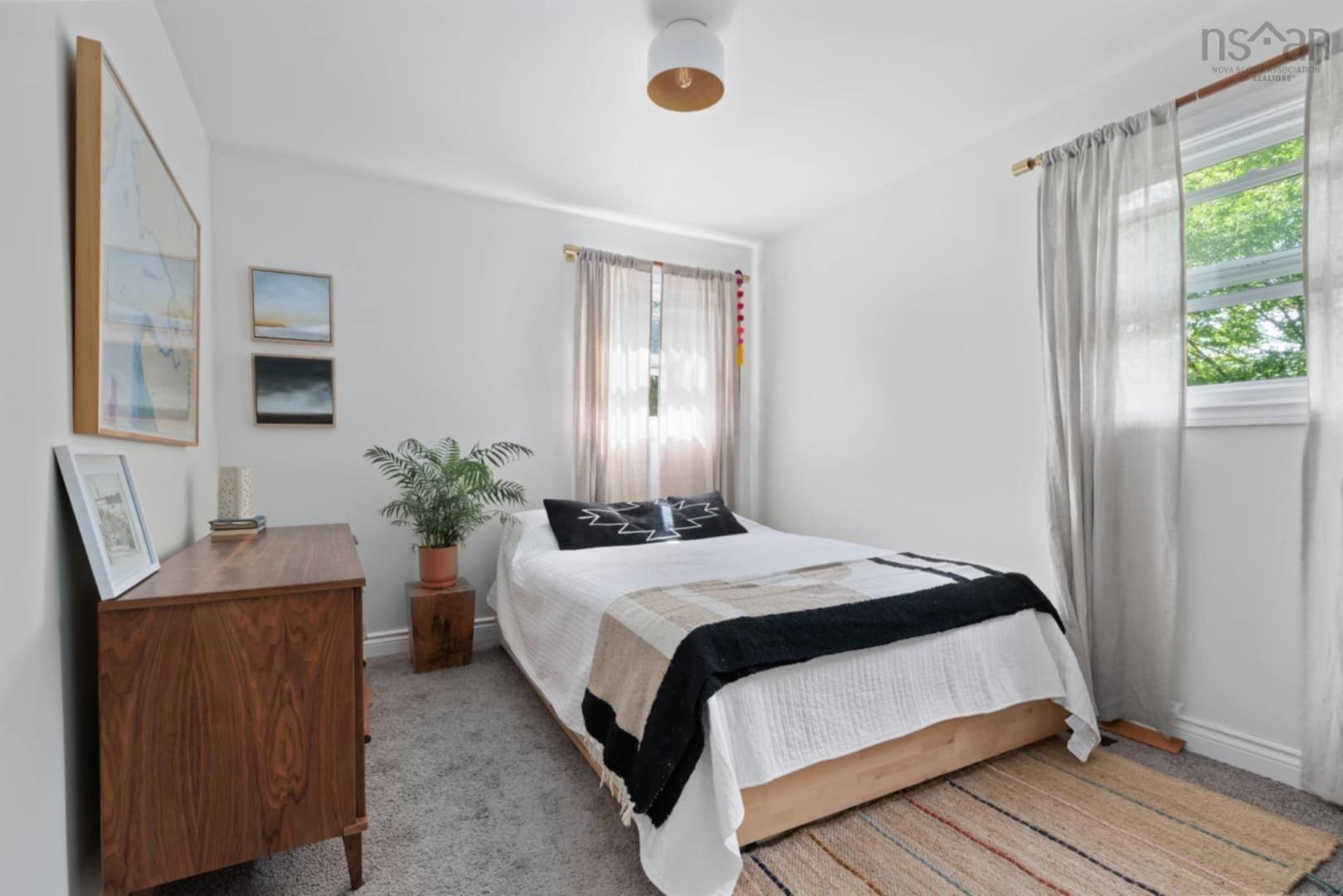 $629,900.00: 23 Birchwood Terrace, Crichton Park